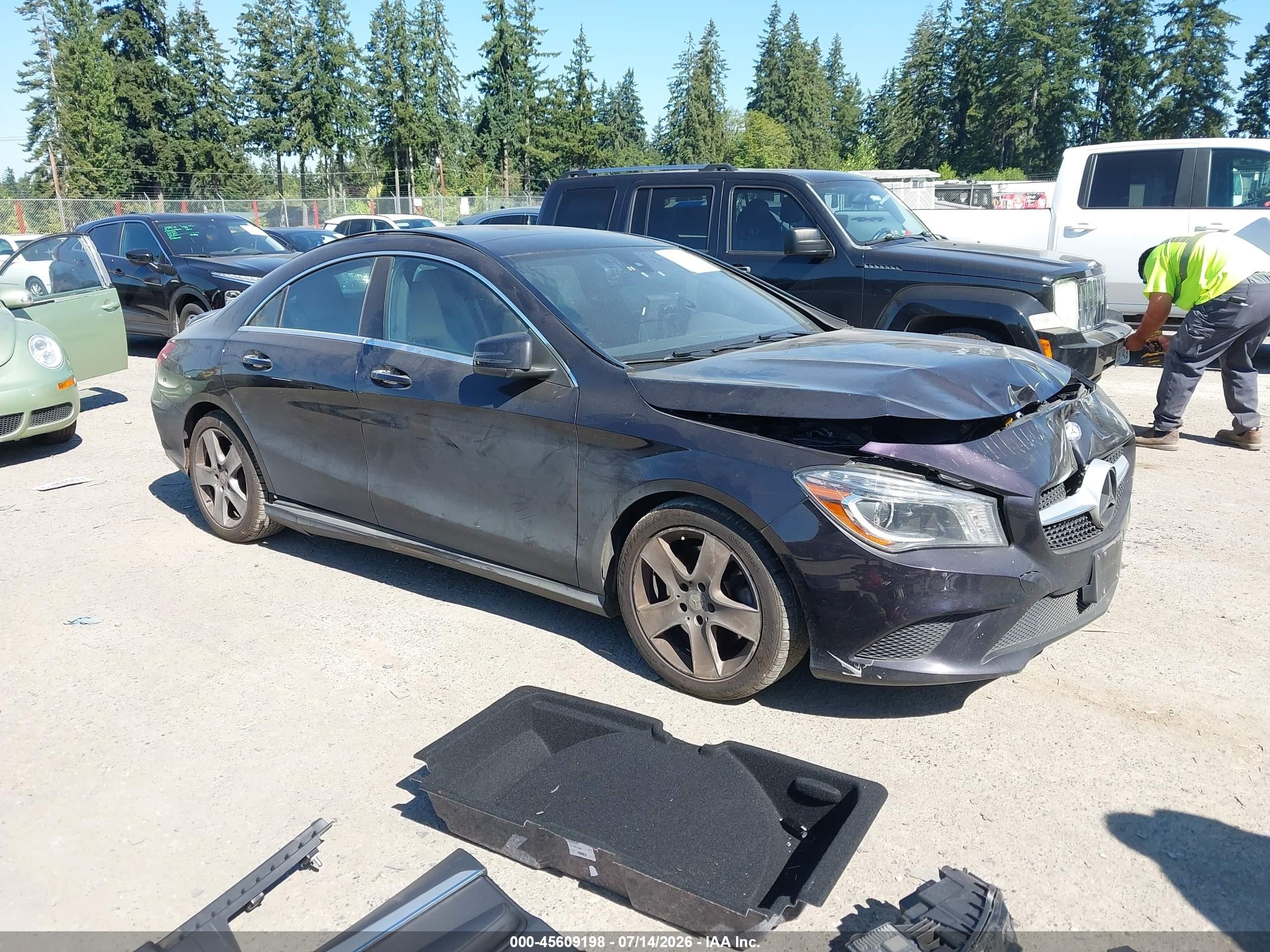 2015 Mercedes-Benz CLA 250, VIN WDDSJ4GB5FN260822 — Front end
