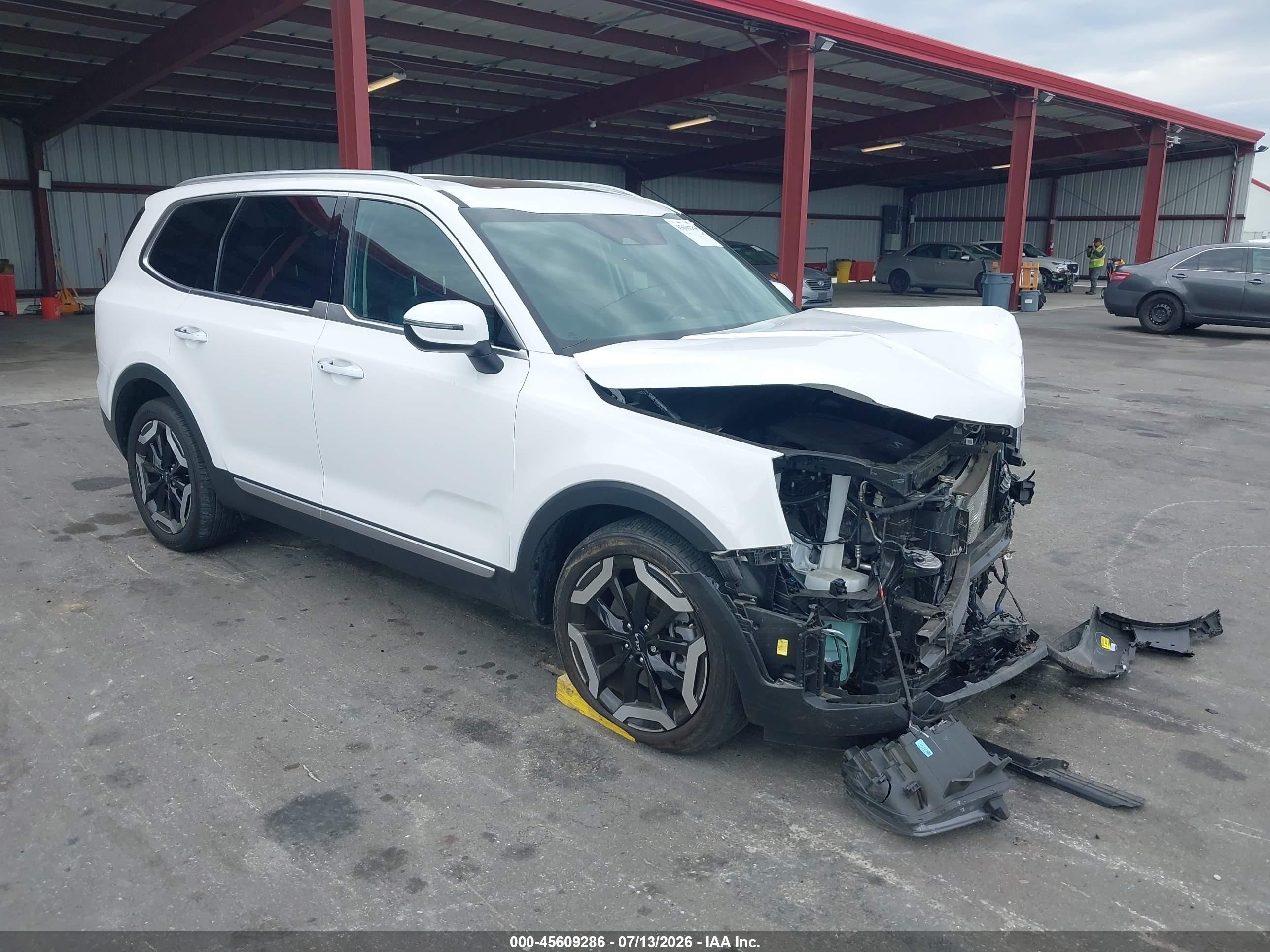 2025 Kia Telluride S, VIN 5XYP64GC2SG624562 — Front end