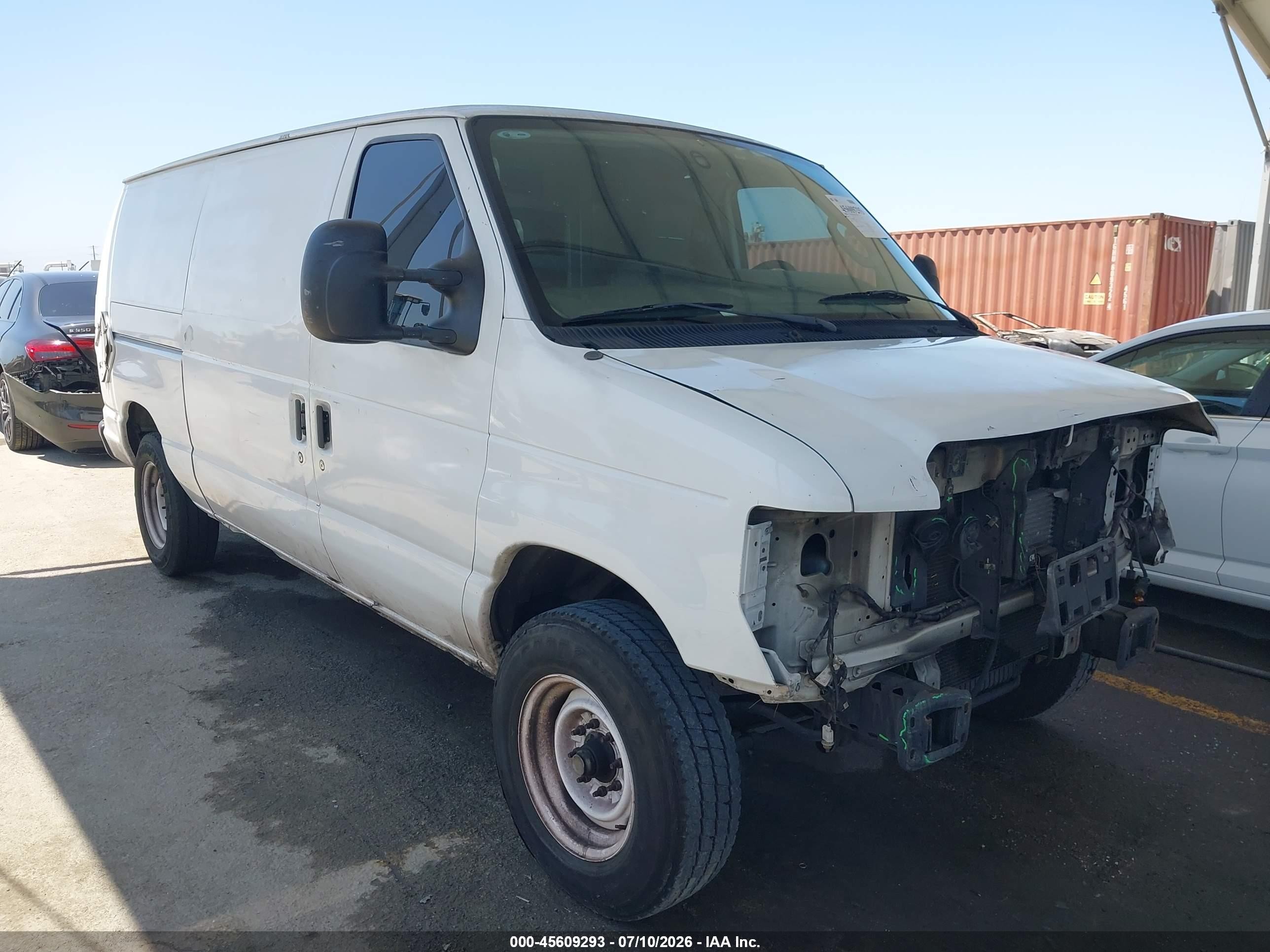 2010 Ford Econoline Cargo Commercial, VIN 1FTNE1EW0ADA90917 — Front end
