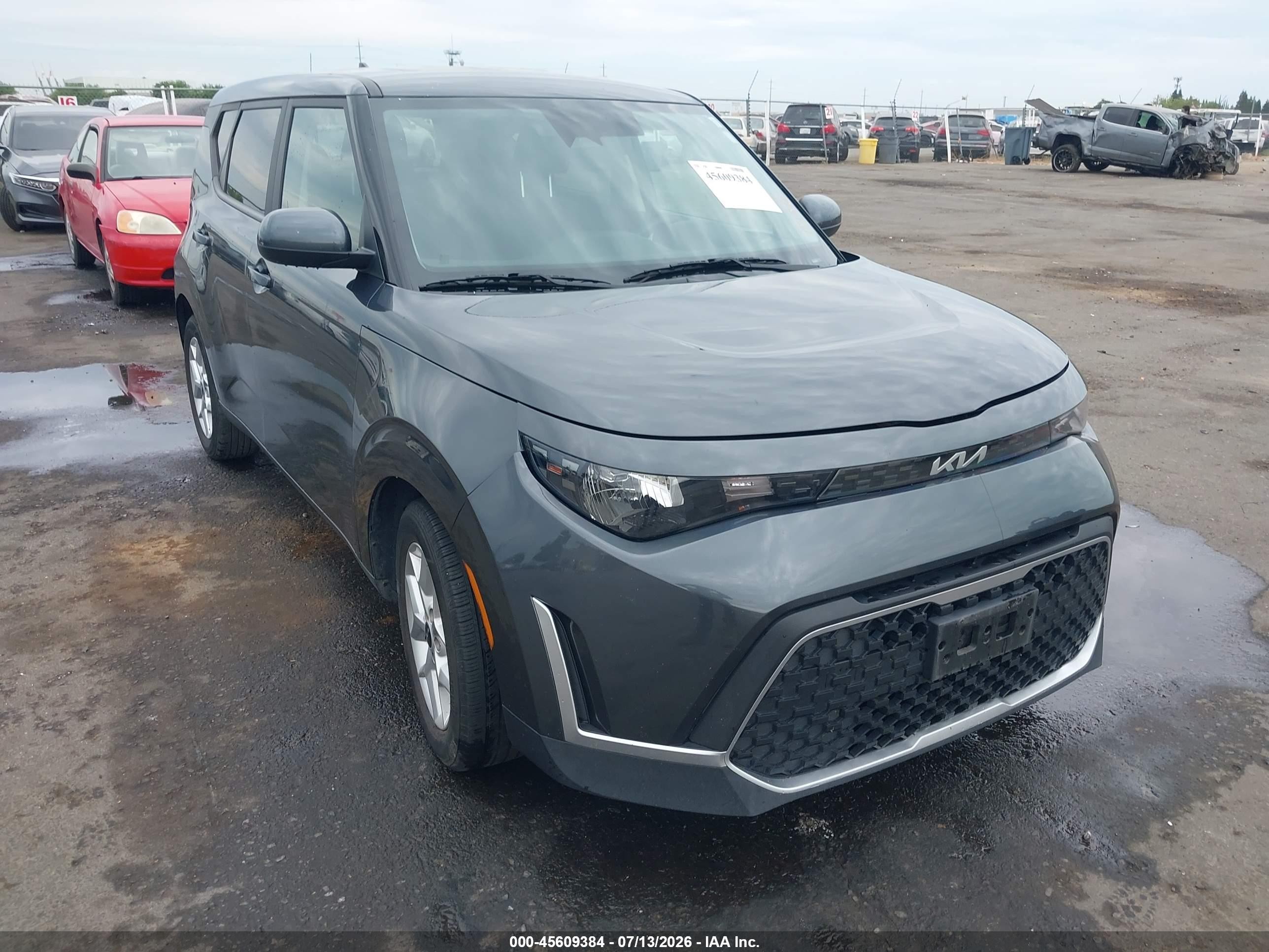 2023 Kia Soul LX, VIN KNDJ23AU1P7892410 — Front end