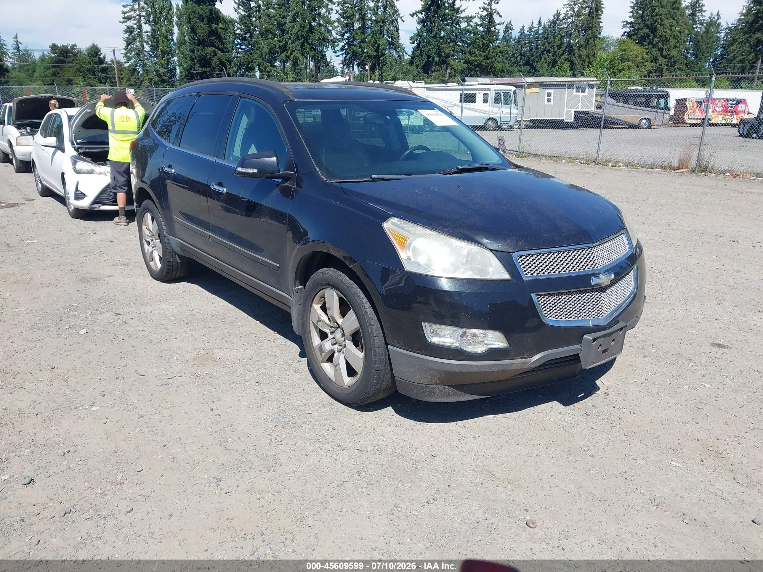 2011 Chevrolet Traverse LTZ, VIN 1GNKVLED3BJ281772 — Normal wear