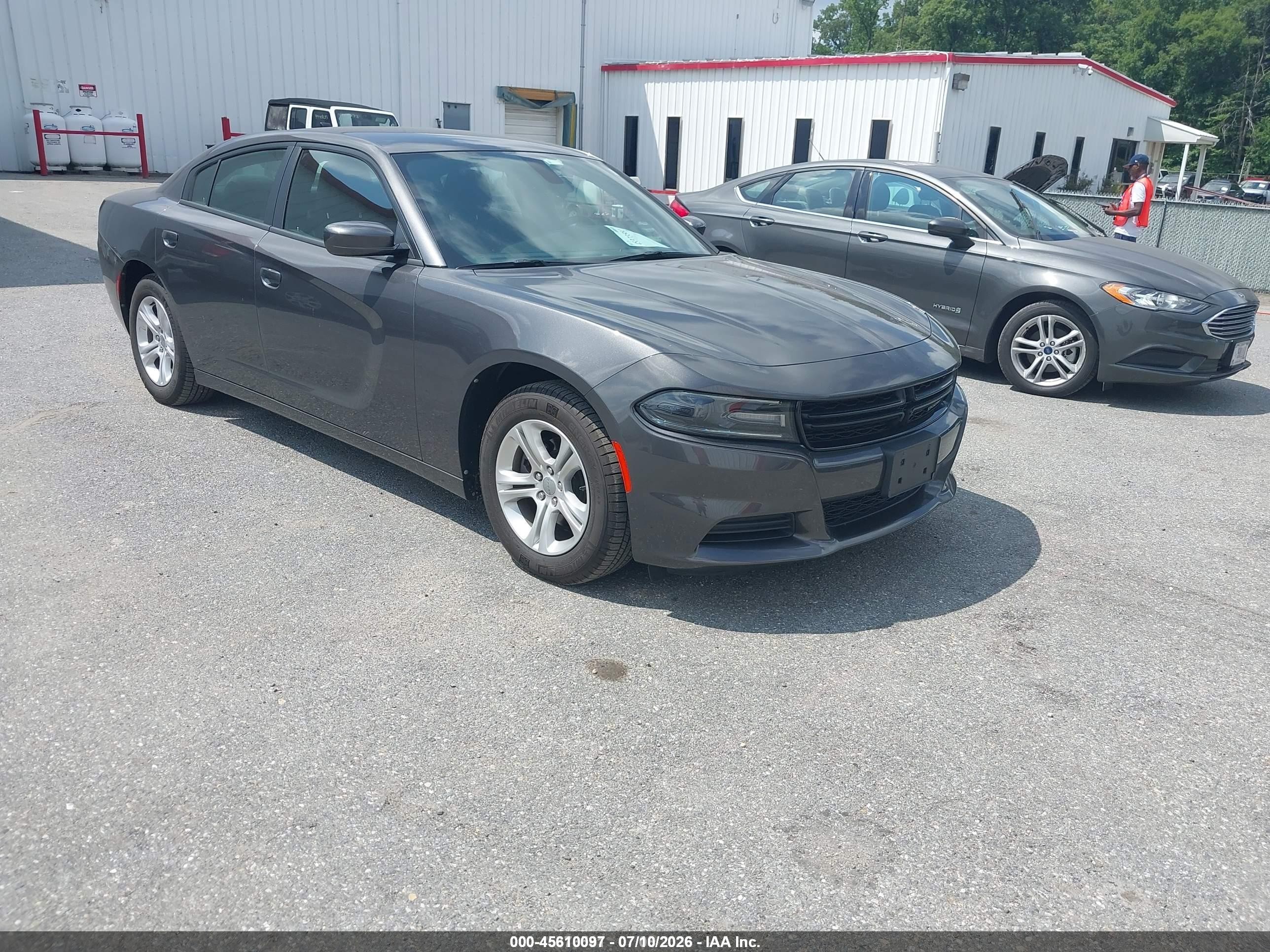 2019 Dodge Charger SXT, VIN 2C3CDXBG8KH659824 — Normal wear