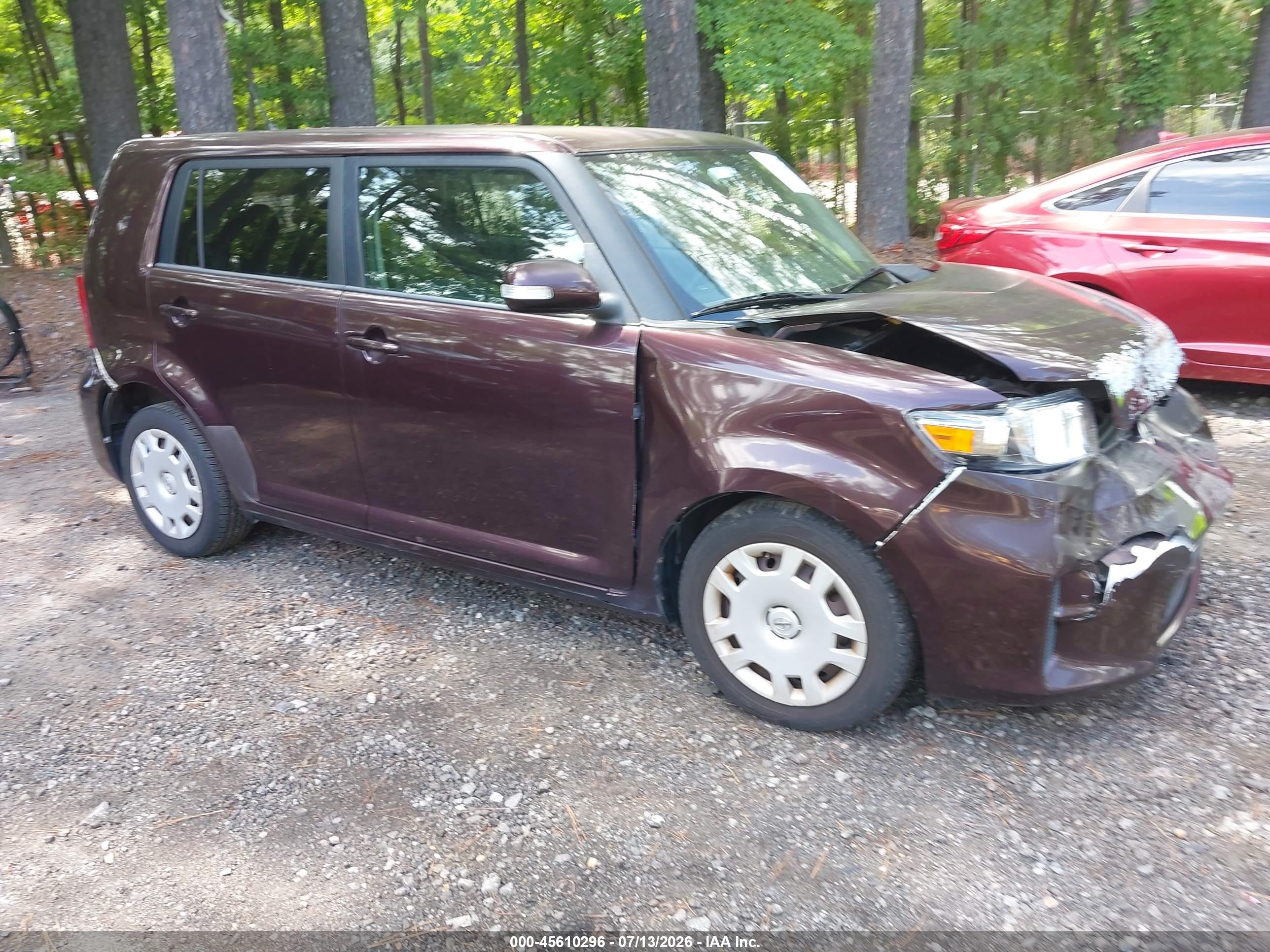 2011 Scion xB, VIN JTLZE4FE7B1120429 — Перед