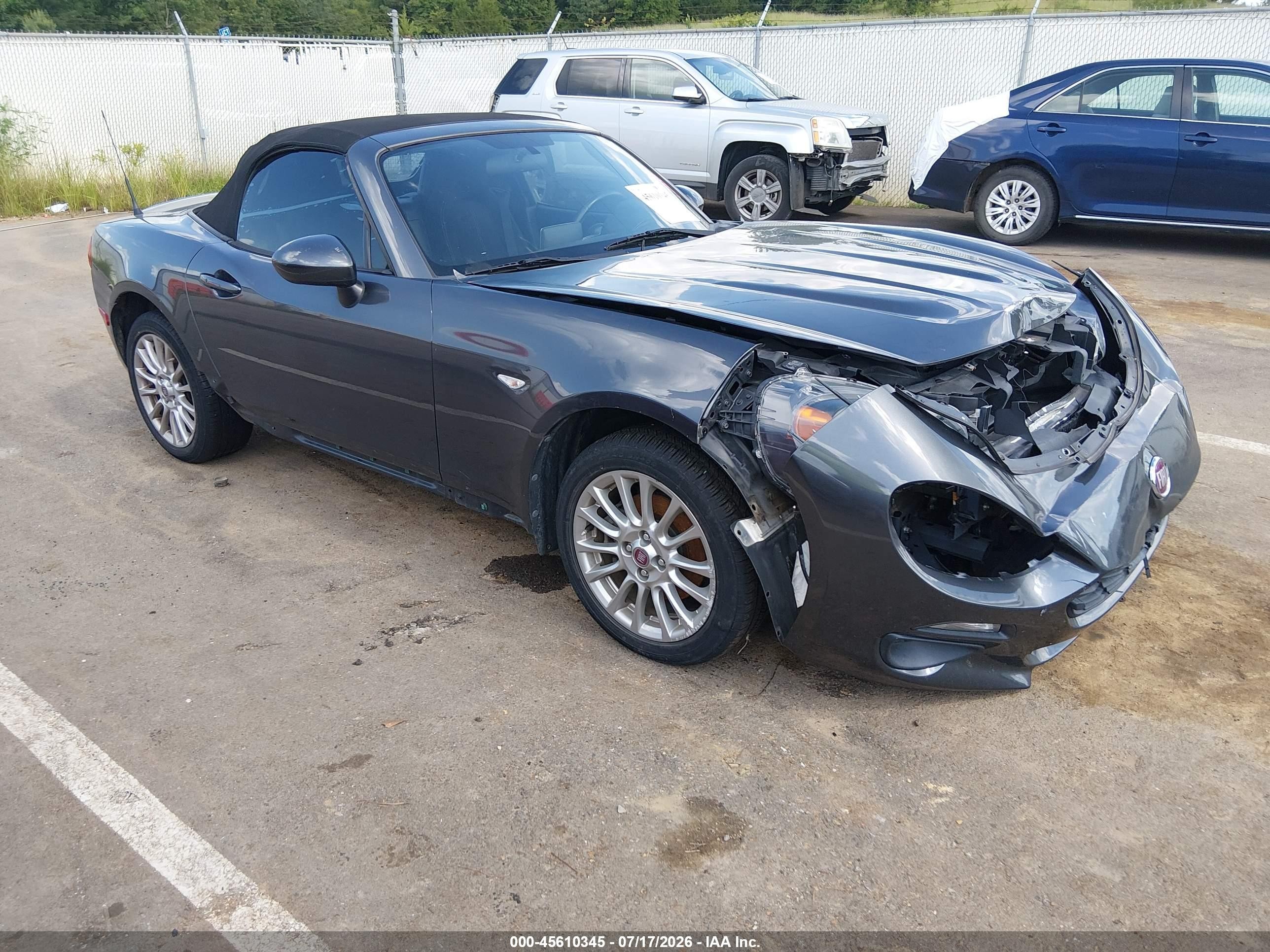 2017 FIAT 124 Spider Elaborazione Abarth, VIN JC1NFAEK4H0122230 — Front end