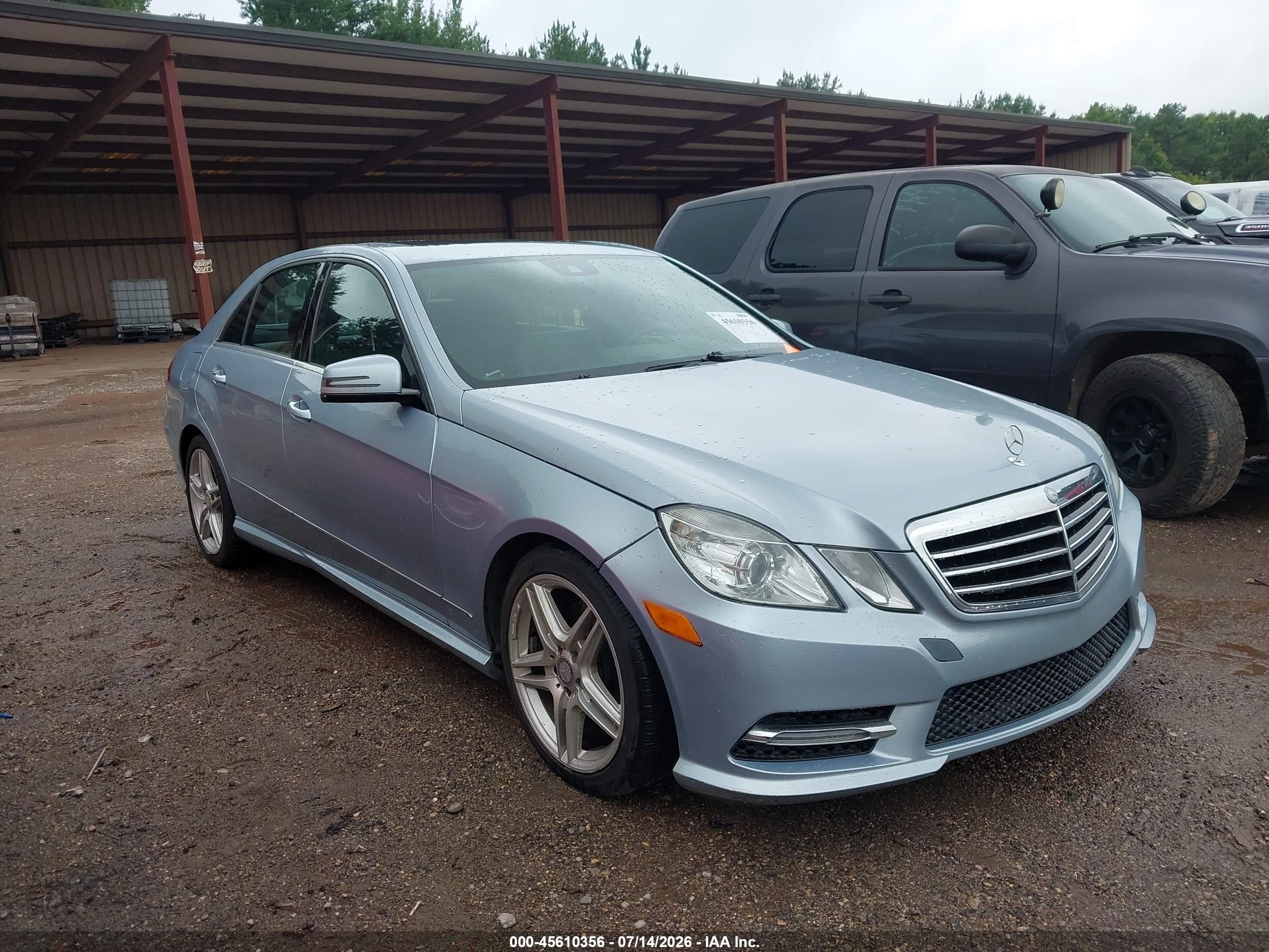 2013 Mercedes-Benz E 350 Sport, VIN WDDHF5KB8DA736297 — Normal wear