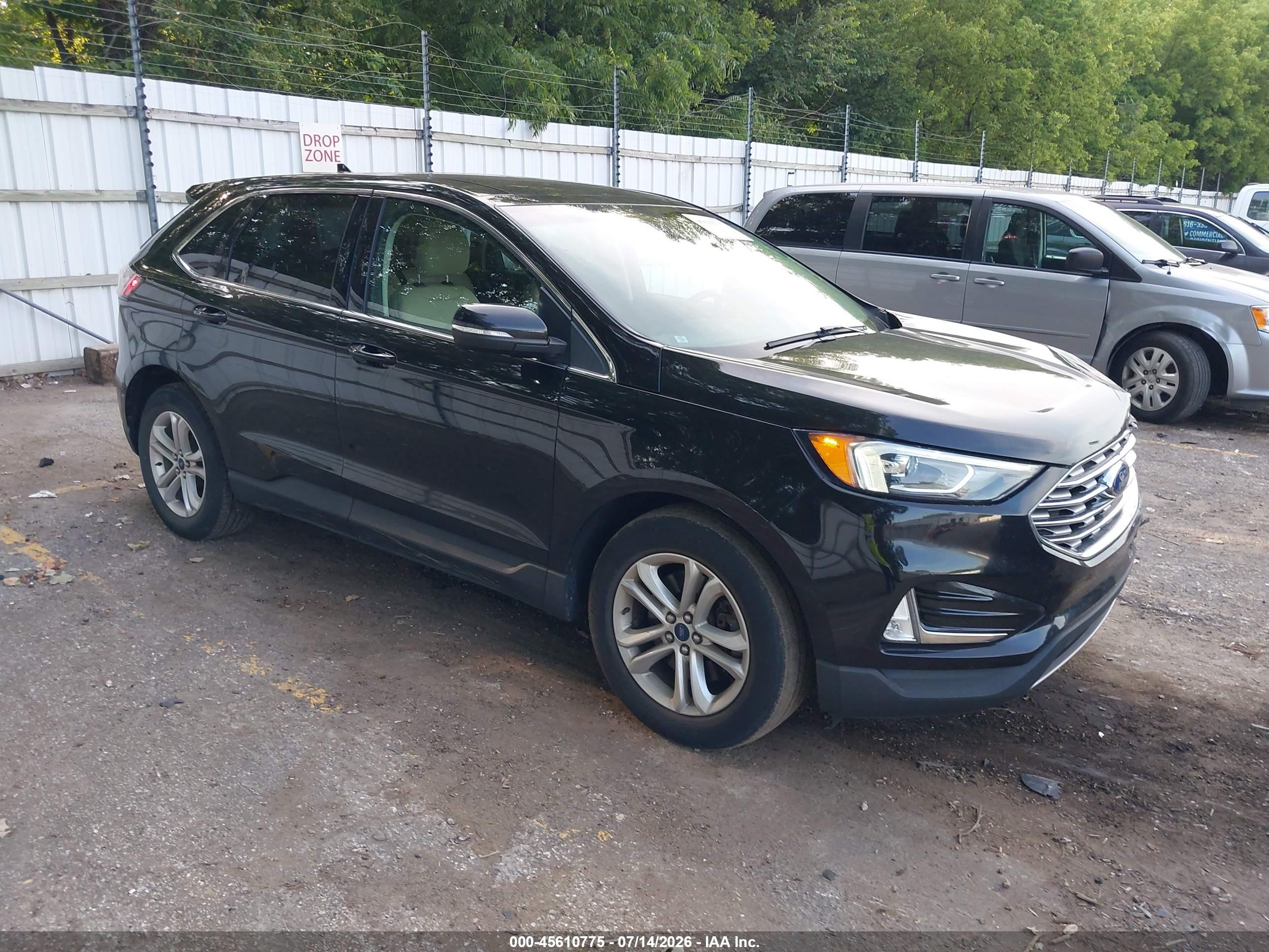 2019 Ford Edge SEL, VIN 2FMPK4J94KBC38315 — Front end