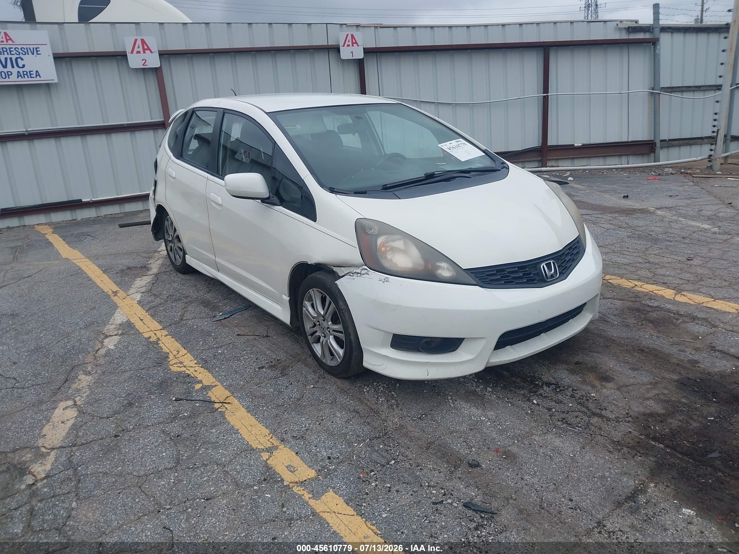 2012 Honda Fit Sport, VIN JHMGE8H53CC027774 — Rear end