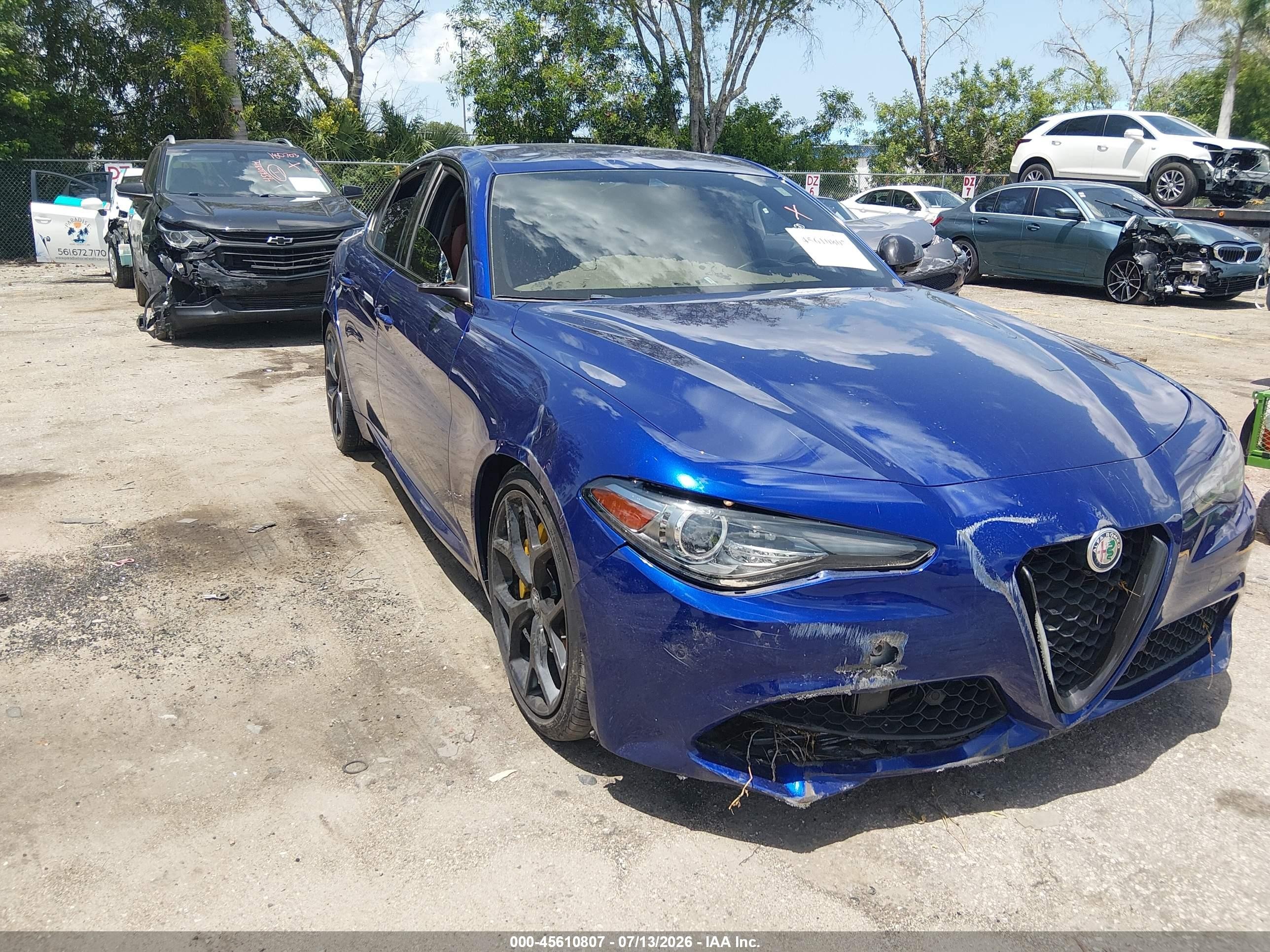 2020 Alfa Romeo Giulia, VIN ZARFAMAN7L7635047 — Rear end