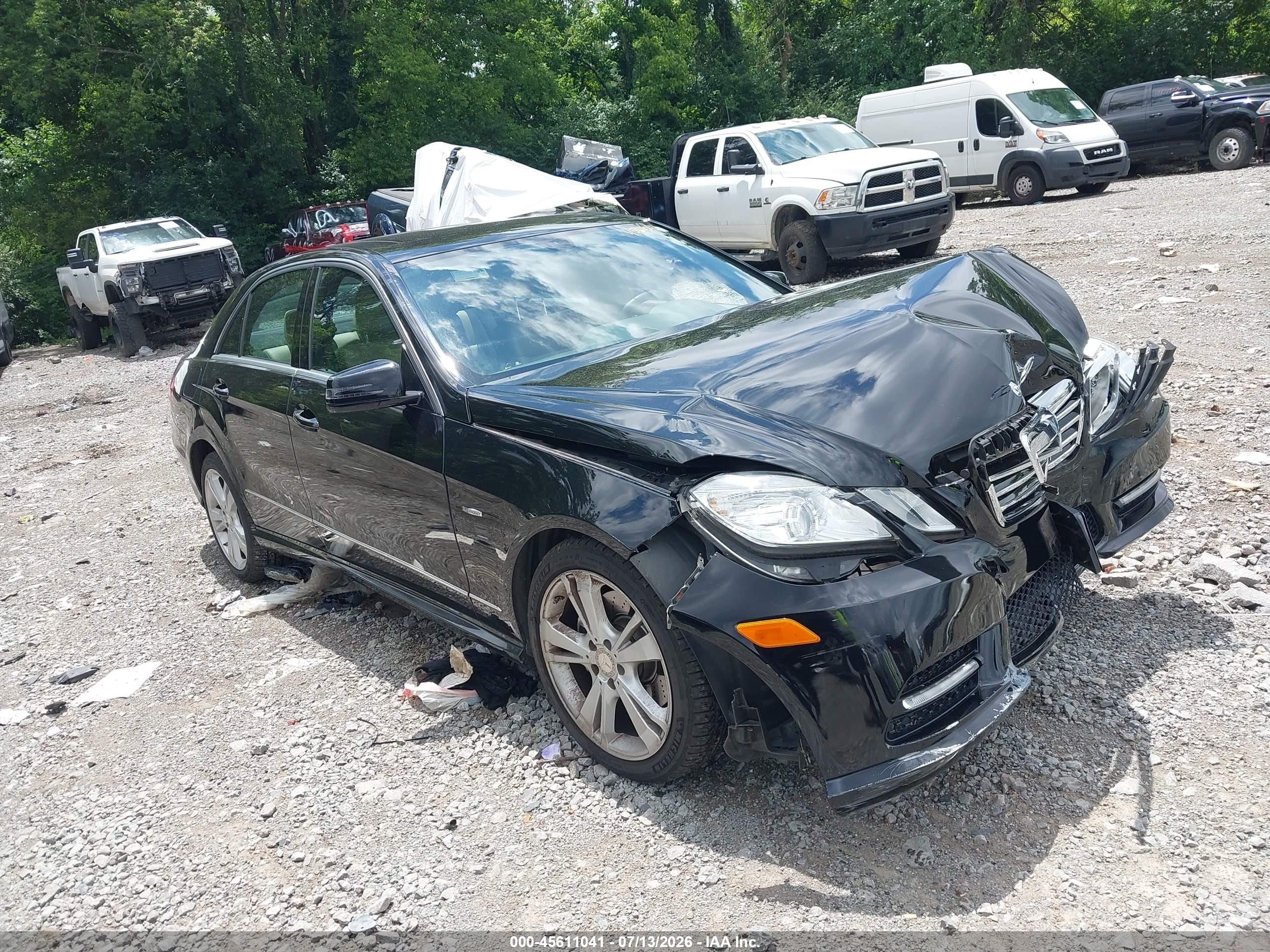 2012 Mercedes-Benz E 350 Sport, VIN WDDHF8JB5CA559600 — Front end