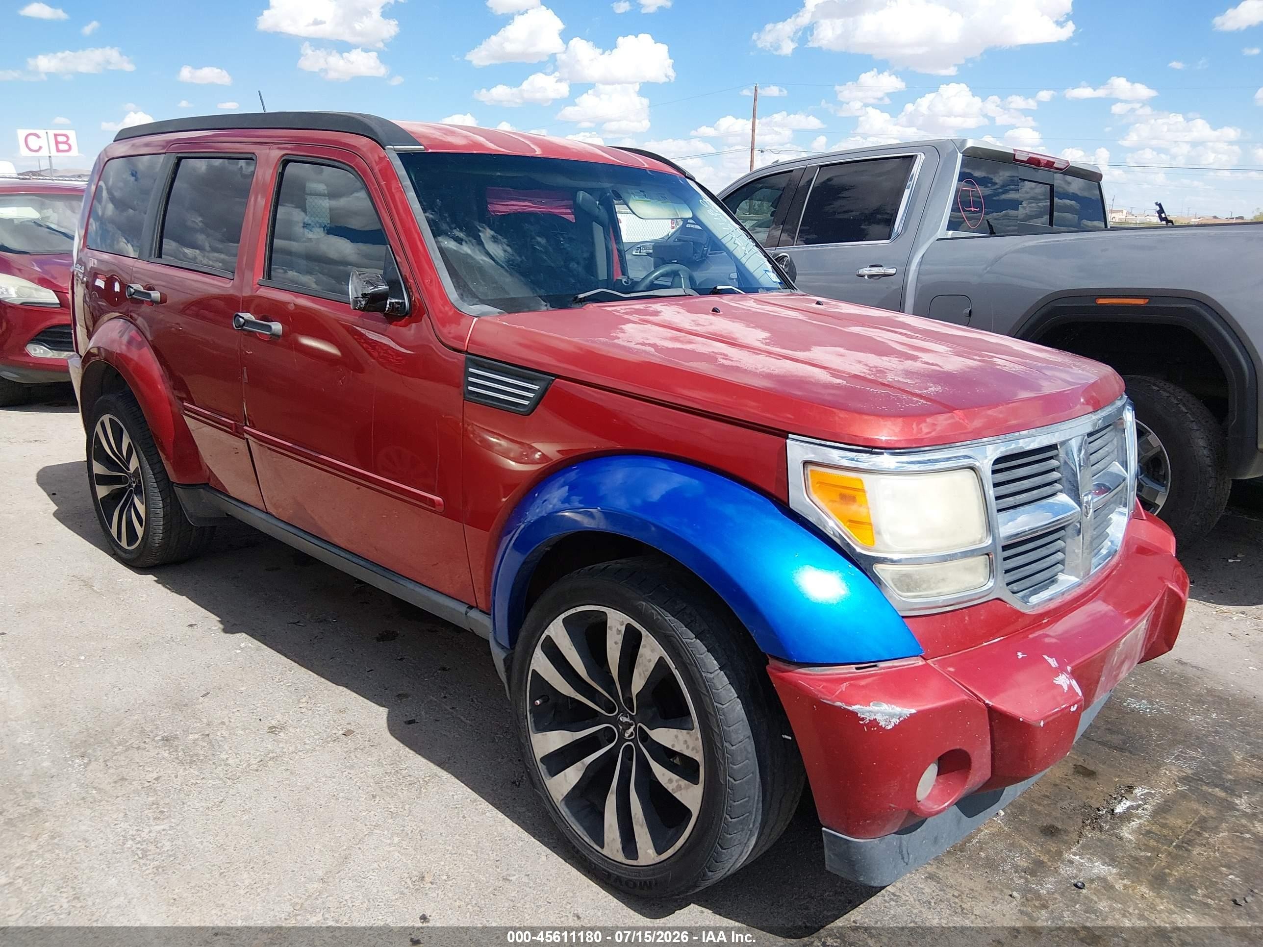 2010 Dodge Nitro SE, VIN 1D4PU2GK8AW113654 — Бок