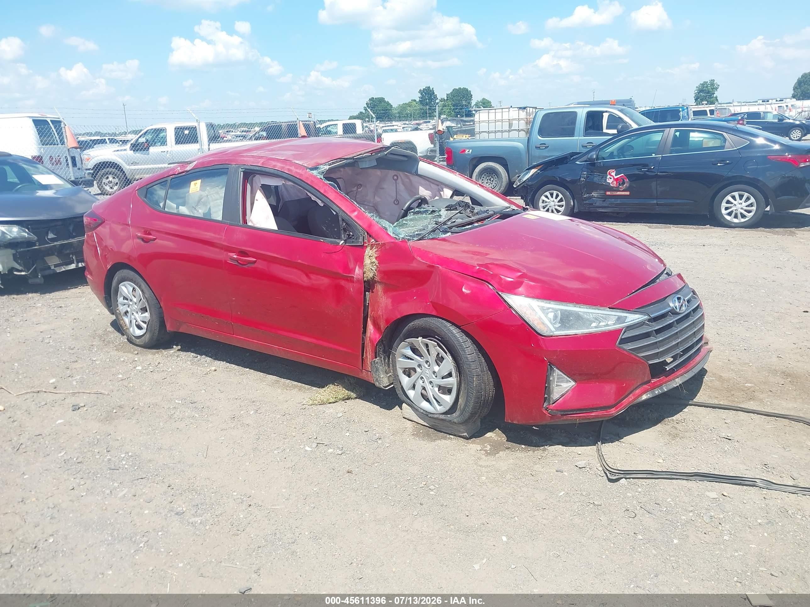 2019 Hyundai Elantra SE, VIN 5NPD74LF0KH495603 — Rollover