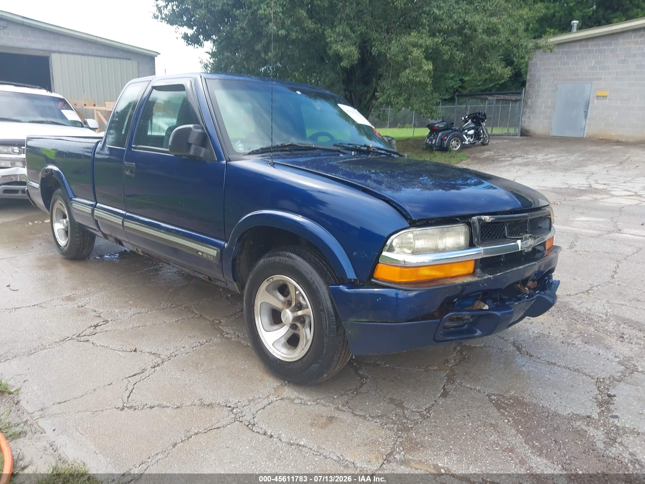 2001 Chevrolet S-10 LS, VIN 1GCCS195918144211 — Normal wear