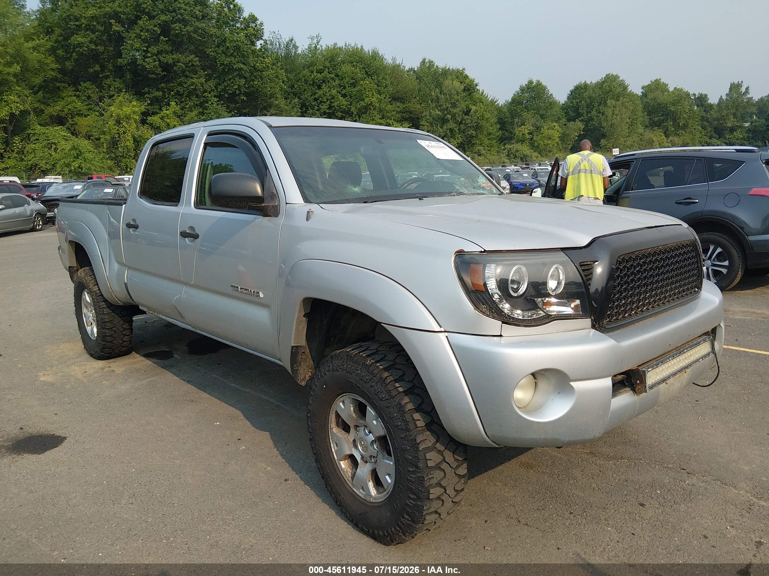 2006 Toyota Tacoma, VIN 5TEMU52N76Z225360 — Roof