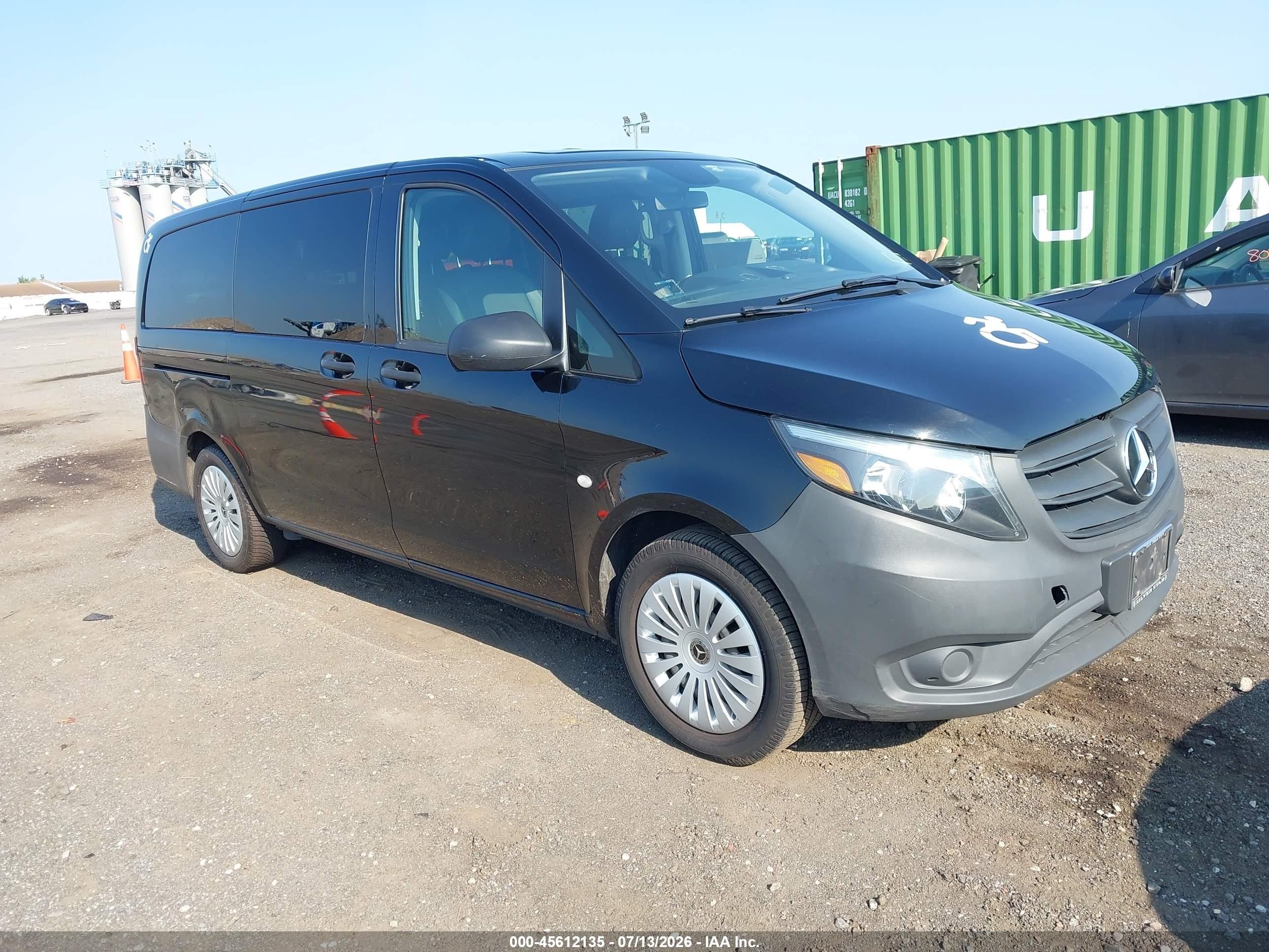 2022 Mercedes-Benz Metris Passenger, VIN W1WV0FEY3N4173443 — Обычный износ