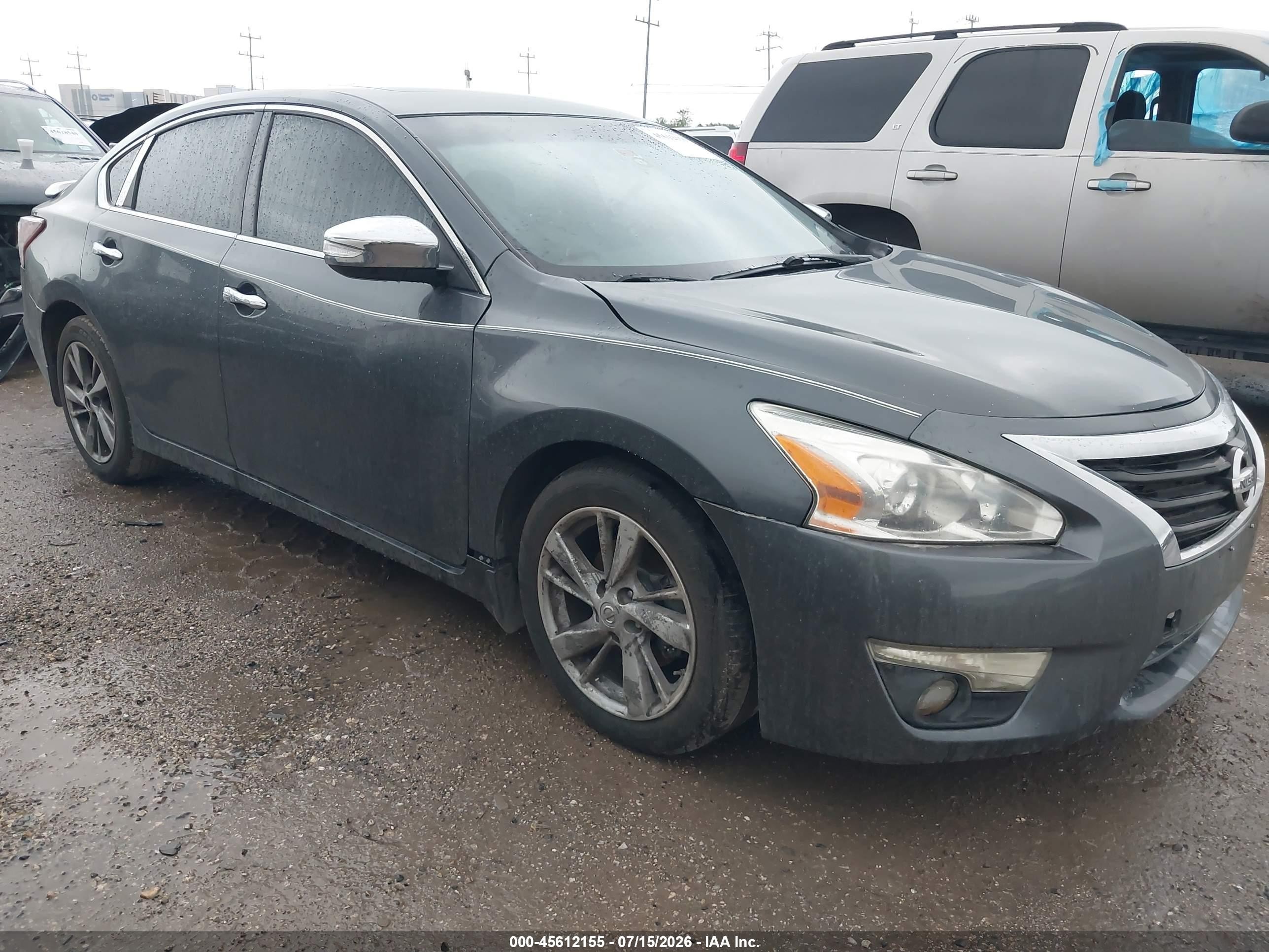 2013 Nissan Altima SV, VIN 1N4AL3AP9DN565192 — Repossession