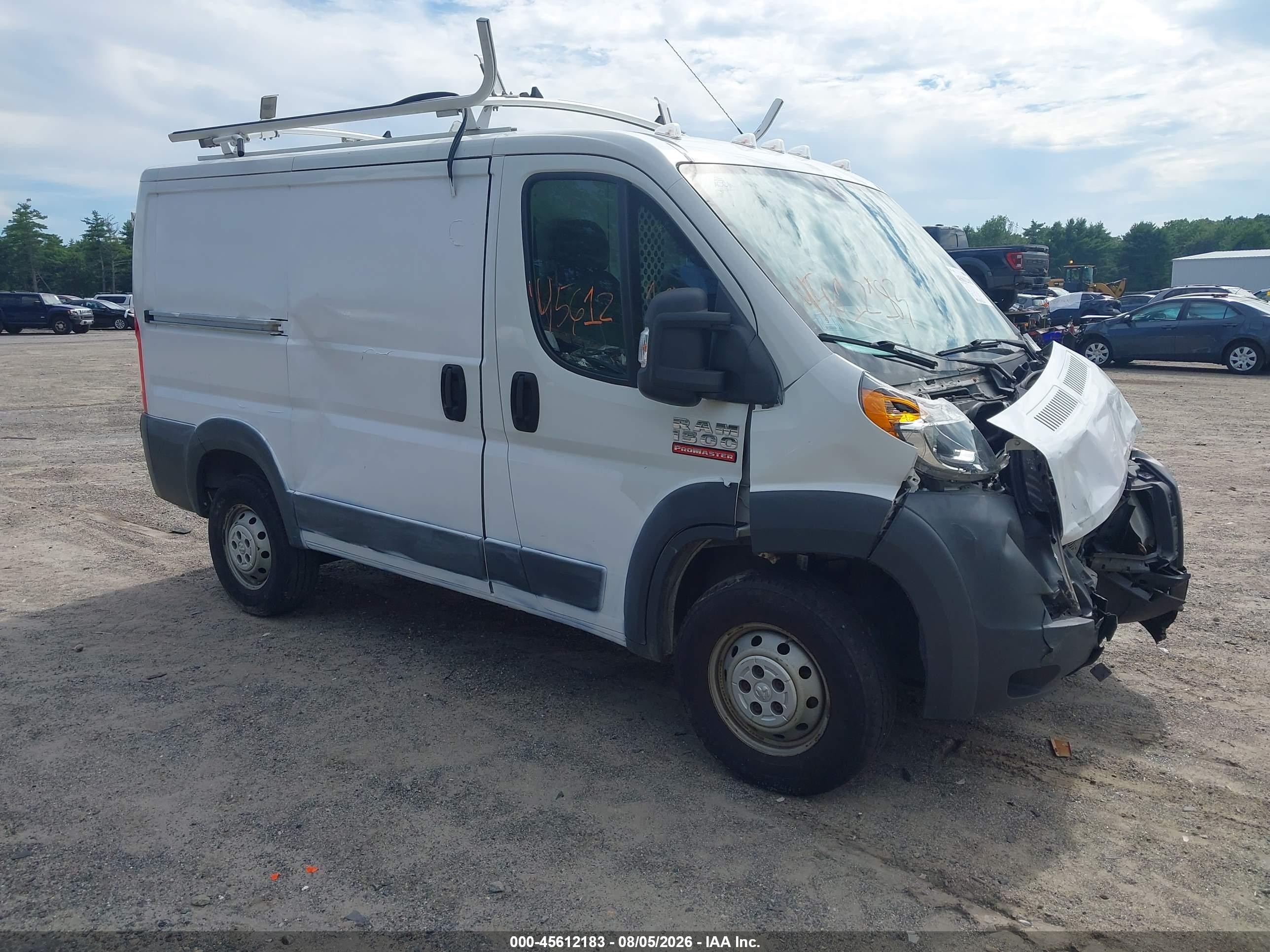 2014 Ram ProMaster Cargo, VIN 3C6TRVNG5EE114538 — Front end