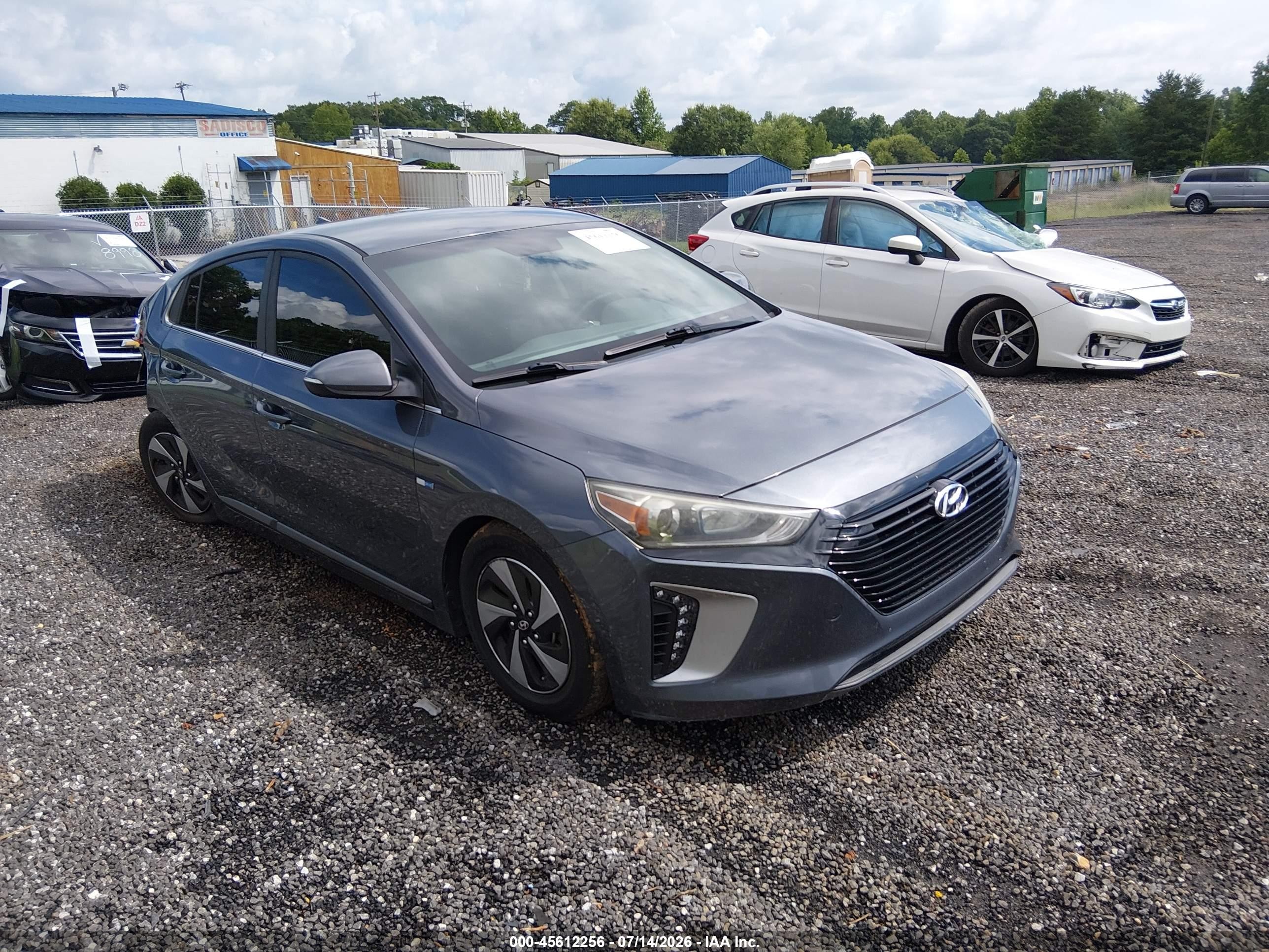 2018 Hyundai Ioniq SEL, VIN KMHC75LC9JU062269 — Бок