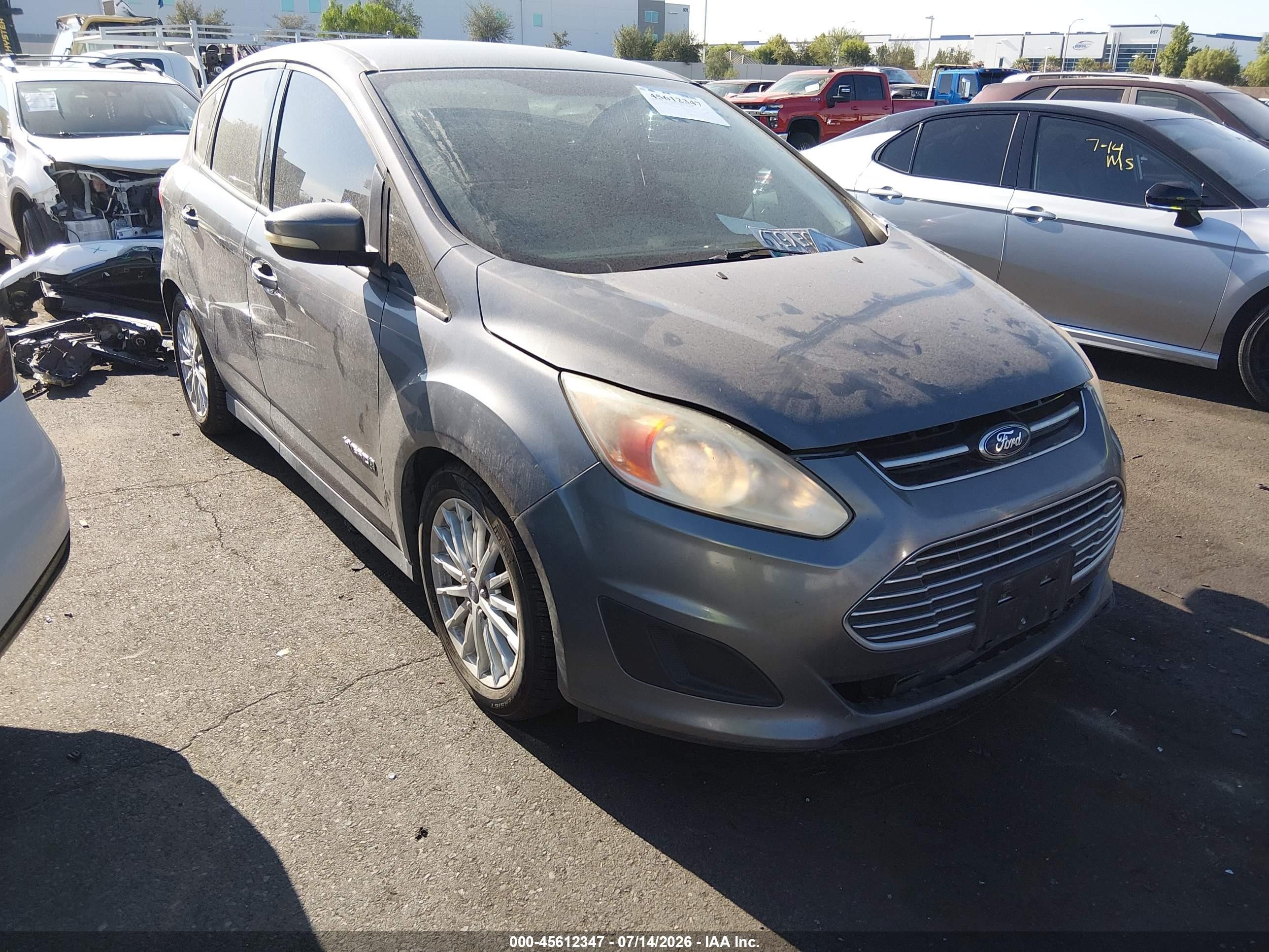 2013 Ford C-Max SE, VIN 1FADP5AU2DL536292 — Front end