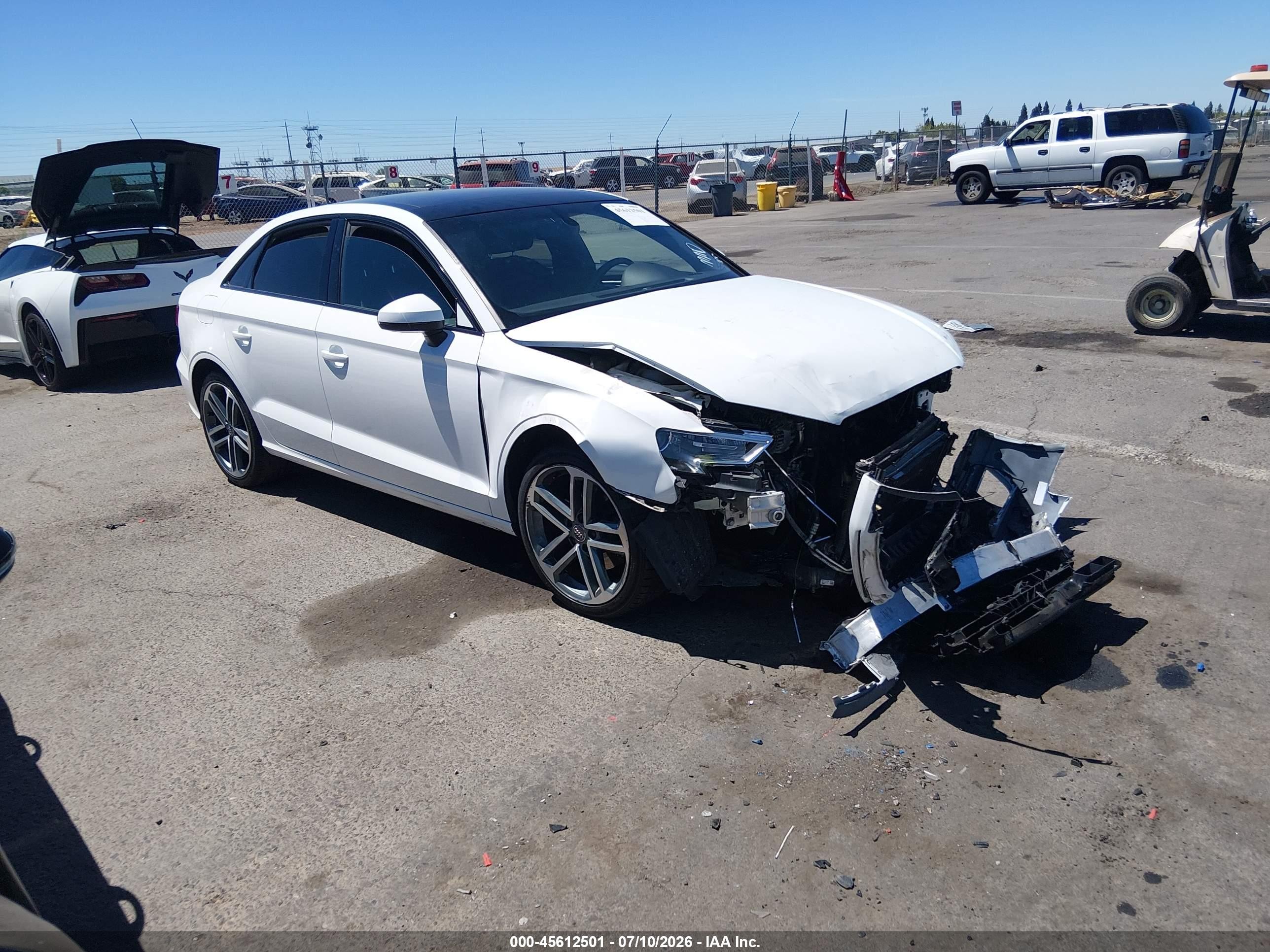 2020 Audi A3 Premium, VIN WAUAUGFF4LA103852 — Перед