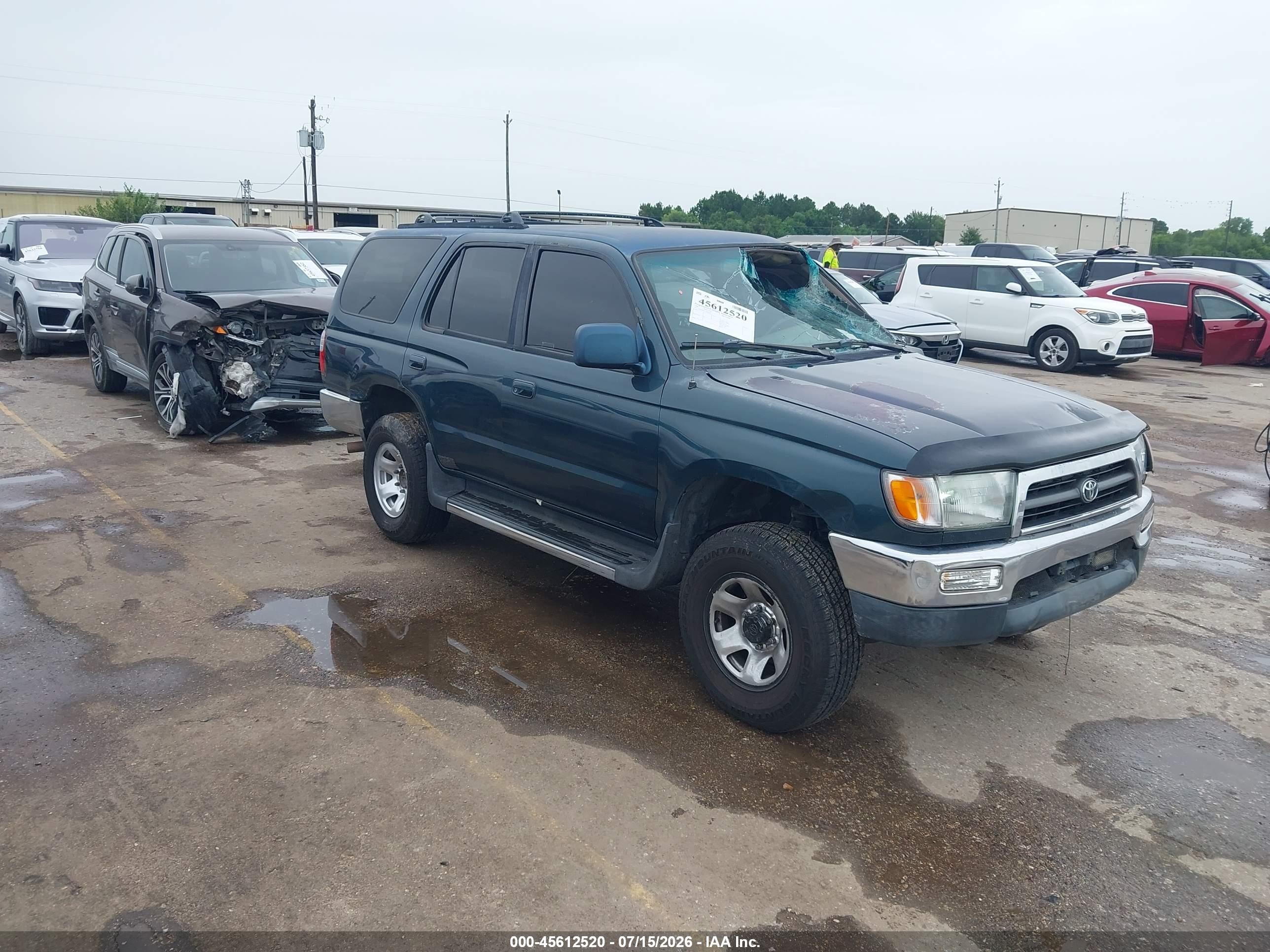 1996 Toyota 4Runner SR5, VIN JT3GN86R7T0004429 — Rollover