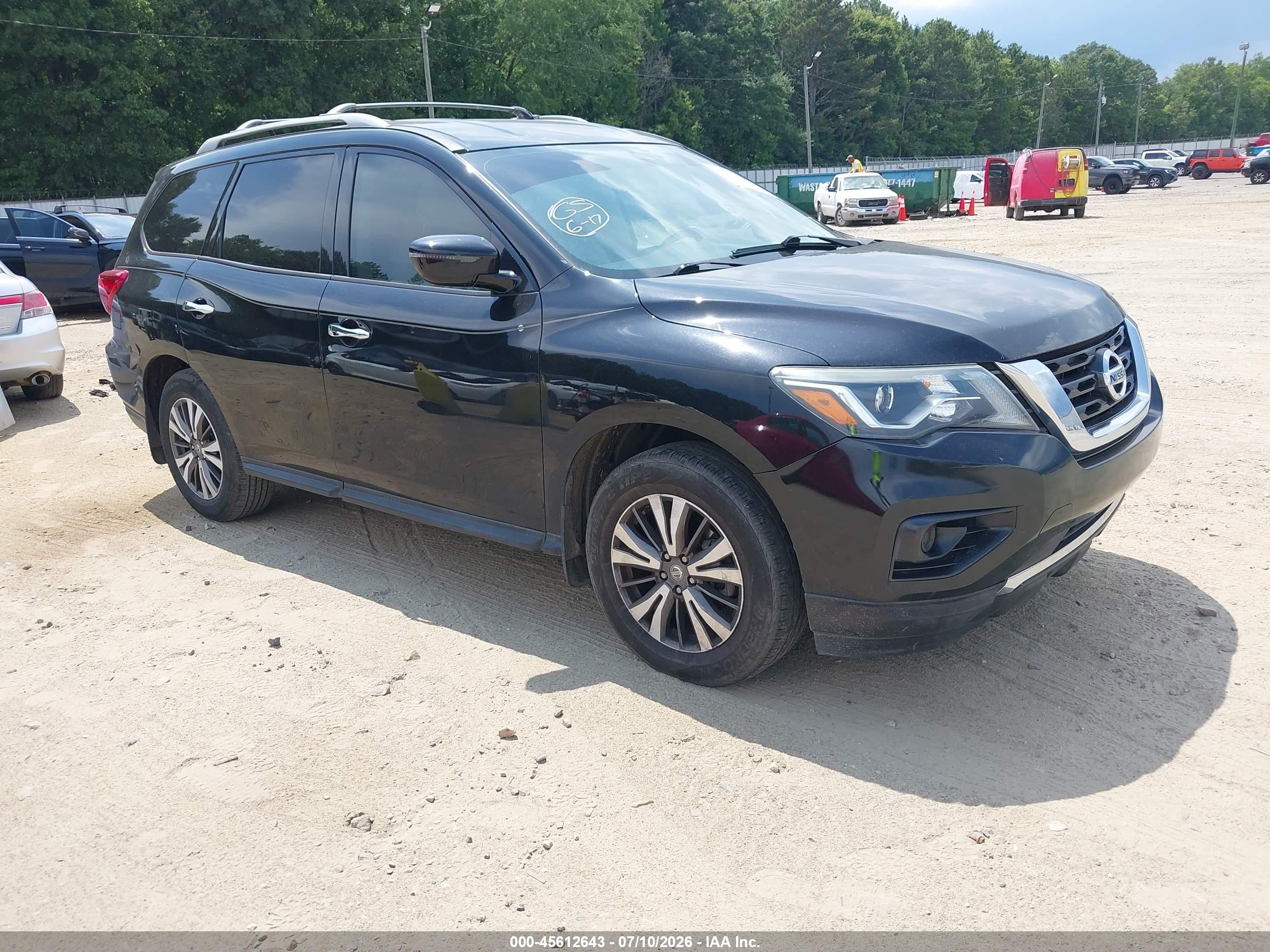 2017 Nissan Pathfinder SV, VIN 5N1DR2MN7HC693647 — Engine fire