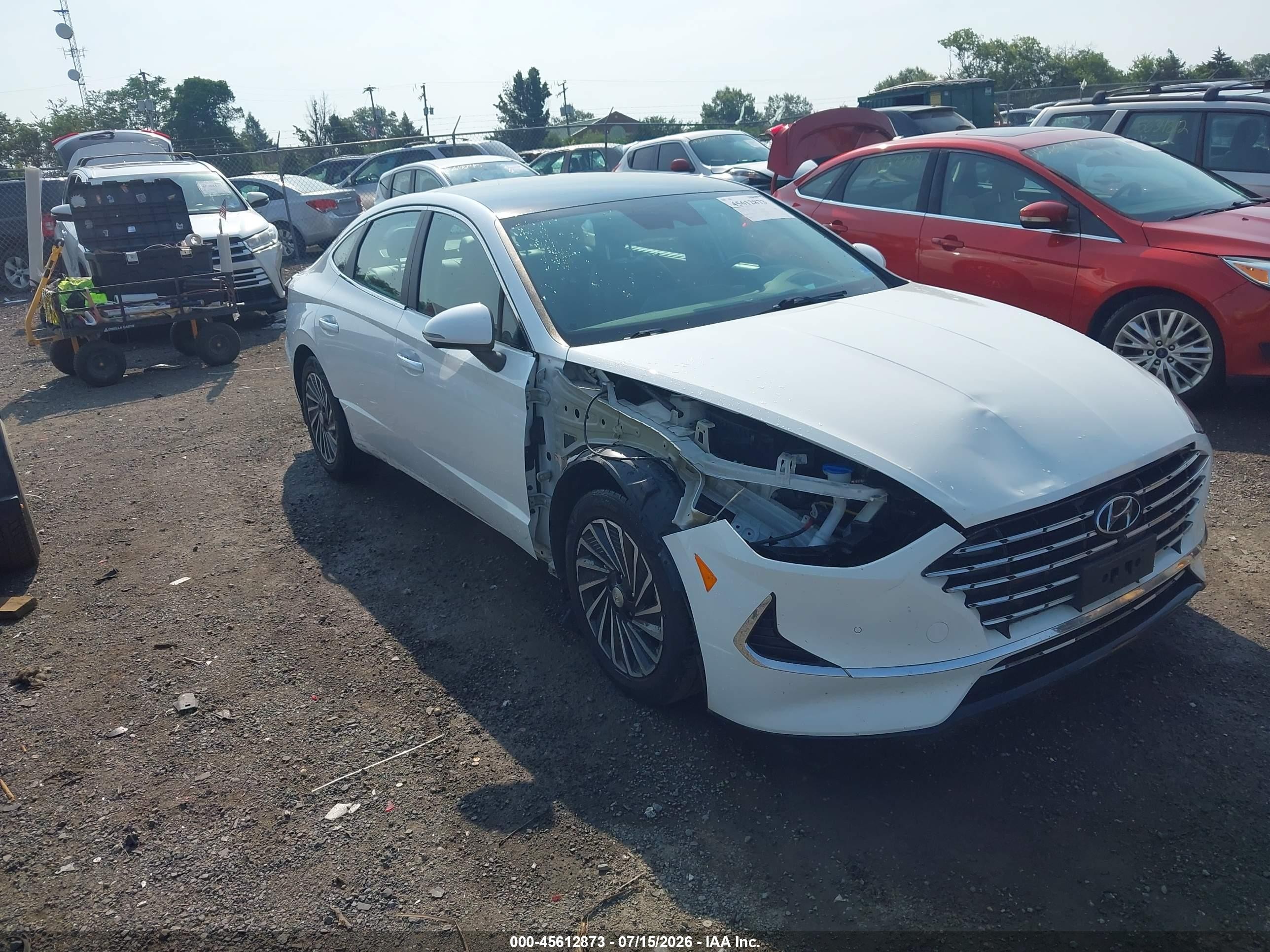 2021 Hyundai Sonata Limited, VIN KMHL54JJ6MA036025 — Front end