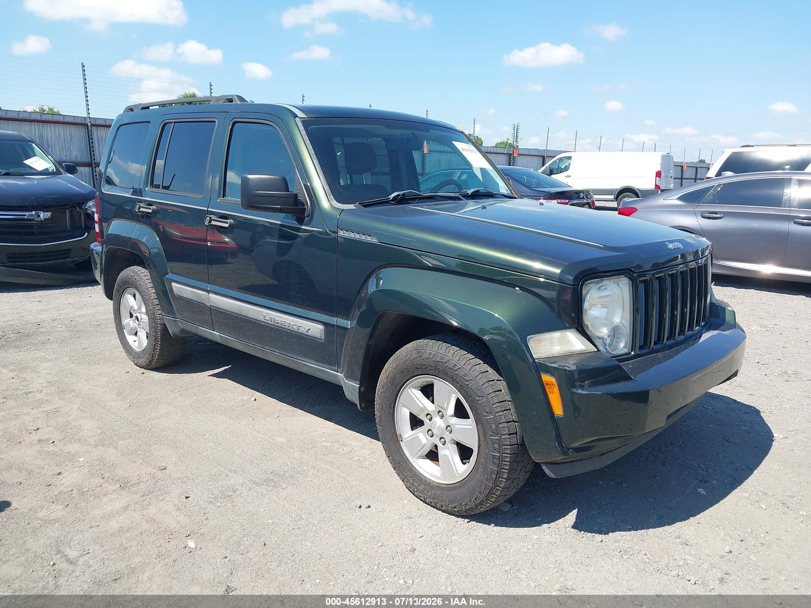 2011 Jeep Liberty Sport, VIN 1J4PN2GK9BW585772 — Front end