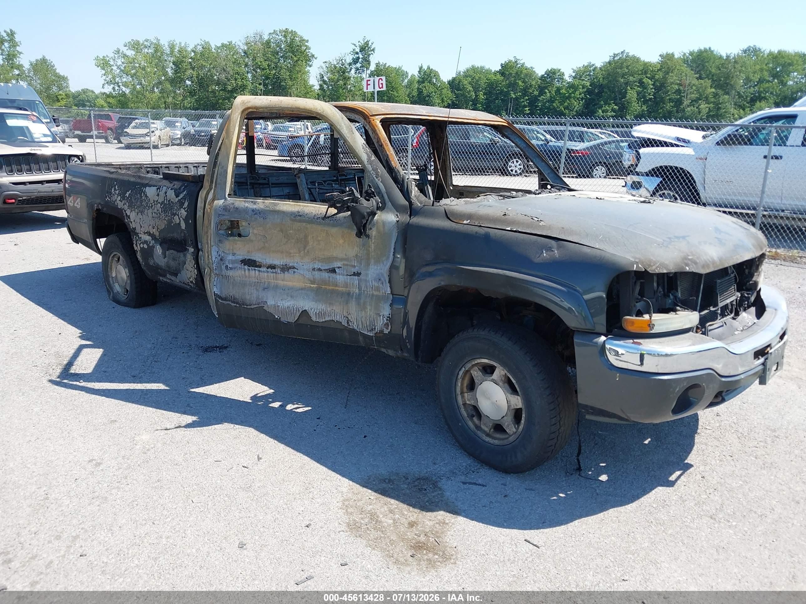 2004 GMC Sierra 1500 SLE, VIN 1GTEK19T44E176139 — Interior fire