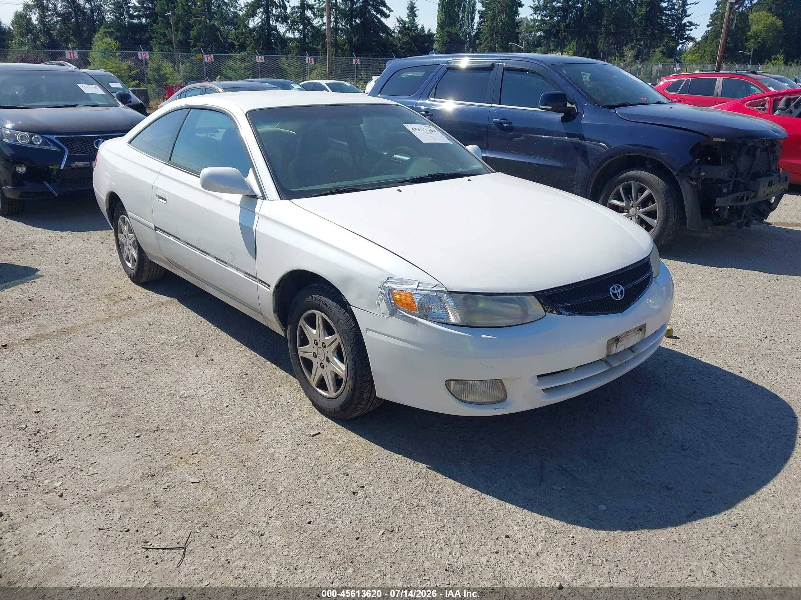 2000 Toyota Solara SE, VIN 2T1CG22P0YC380344 — Normal wear