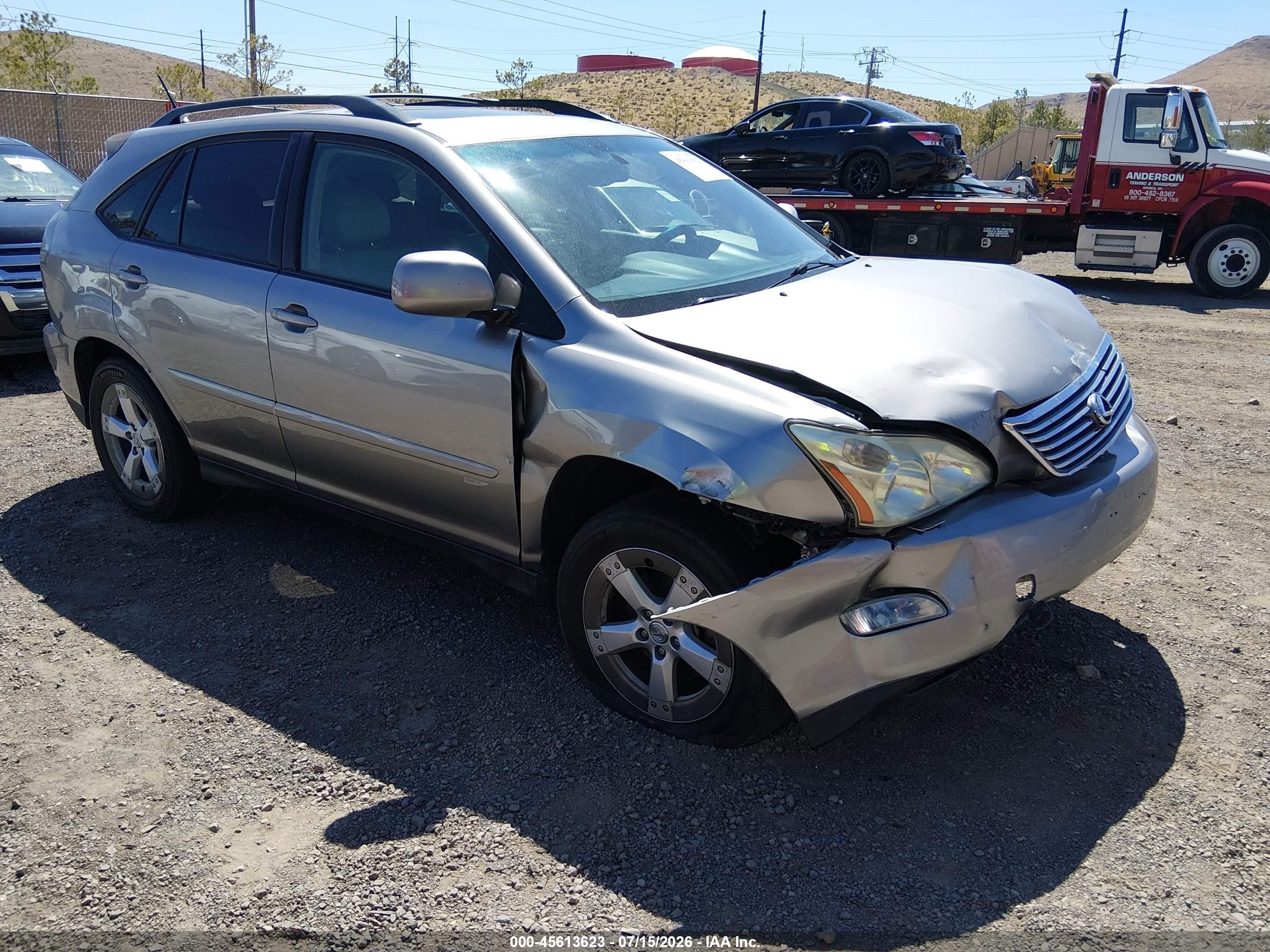 2005 Lexus RX 330, VIN JTJHA31U650094702 — Front end