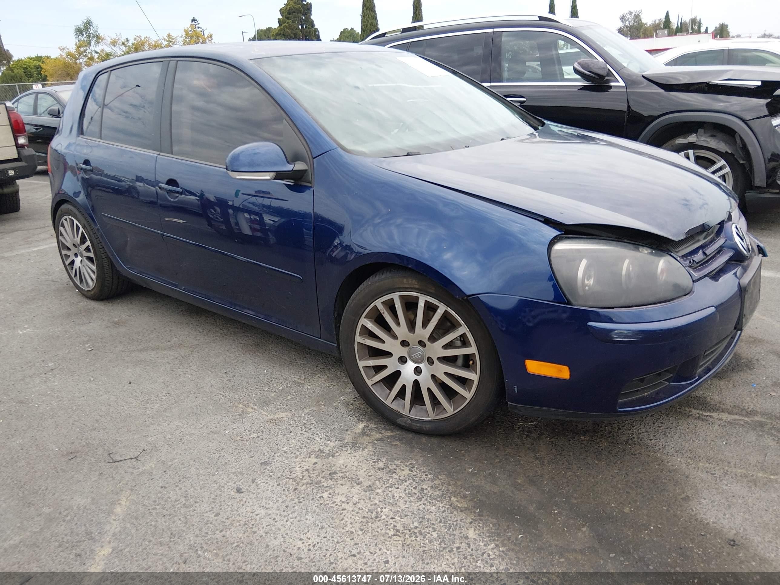 2007 Volkswagen Rabbit, VIN WVWCS71K87W200485 — Перед