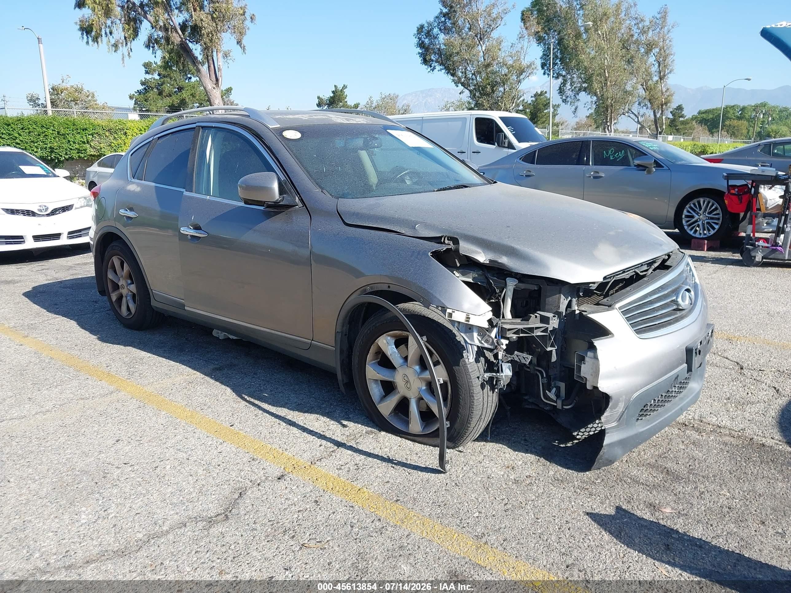 2010 Infiniti EX Journey, VIN JN1AJ0HR7AM757981 — Front end