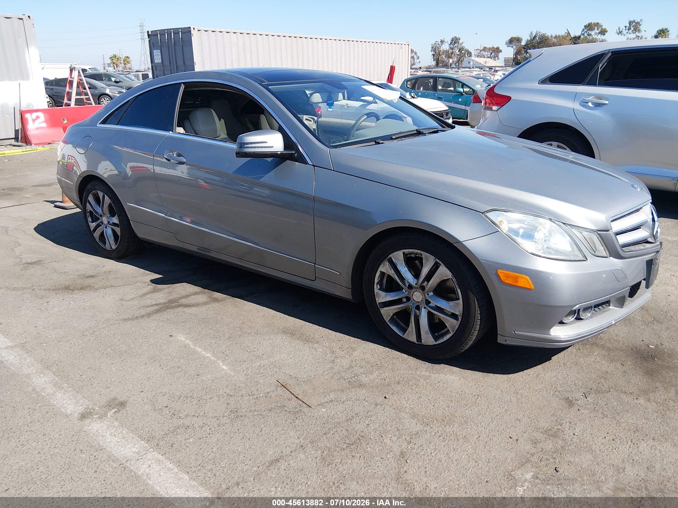 2011 Mercedes-Benz E 350, VIN WDDKJ5GB8BF062486 — Normal wear
