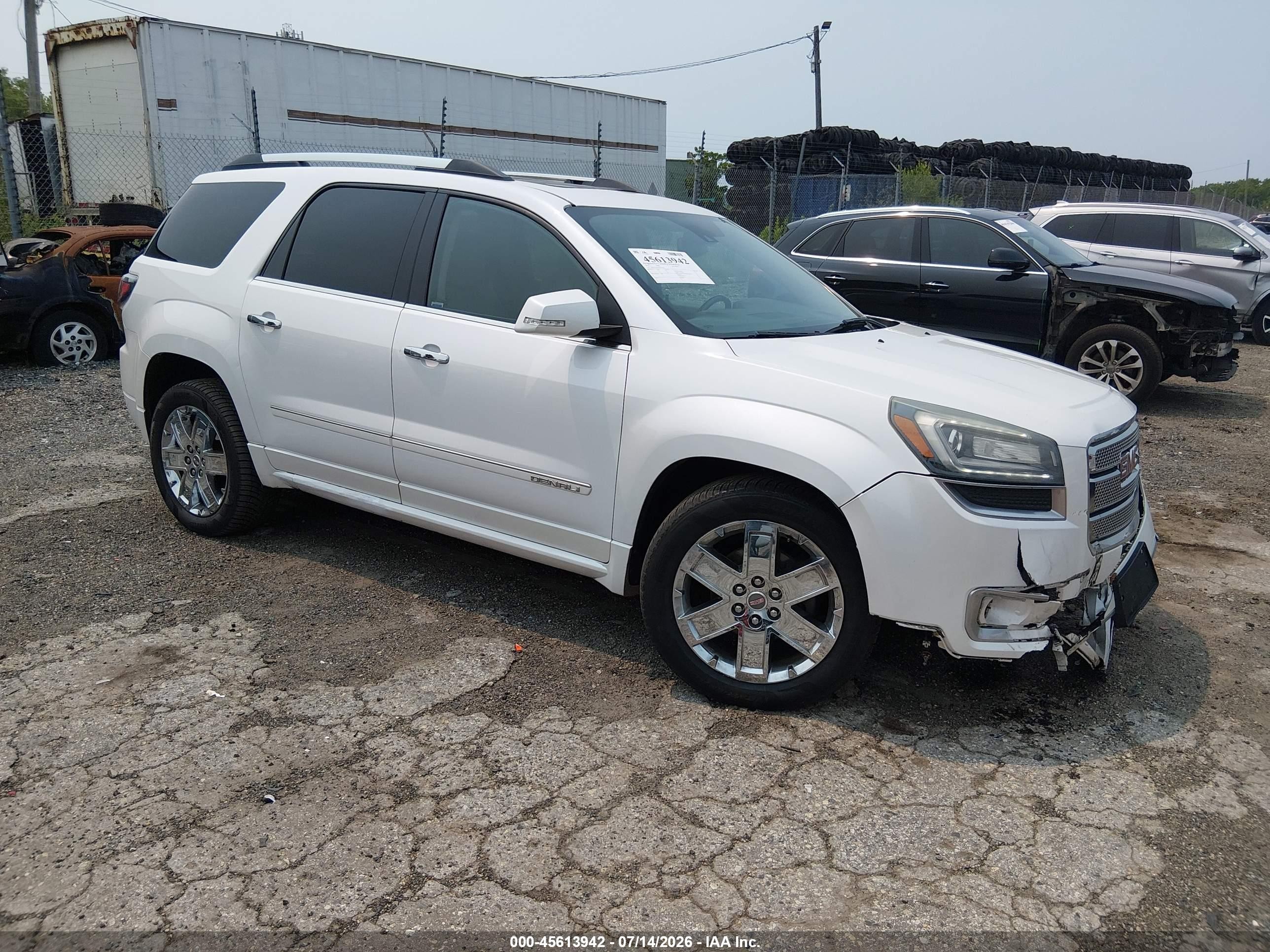 2016 GMC Acadia Denali, VIN 1GKKVTKD7GJ217176 — Front end