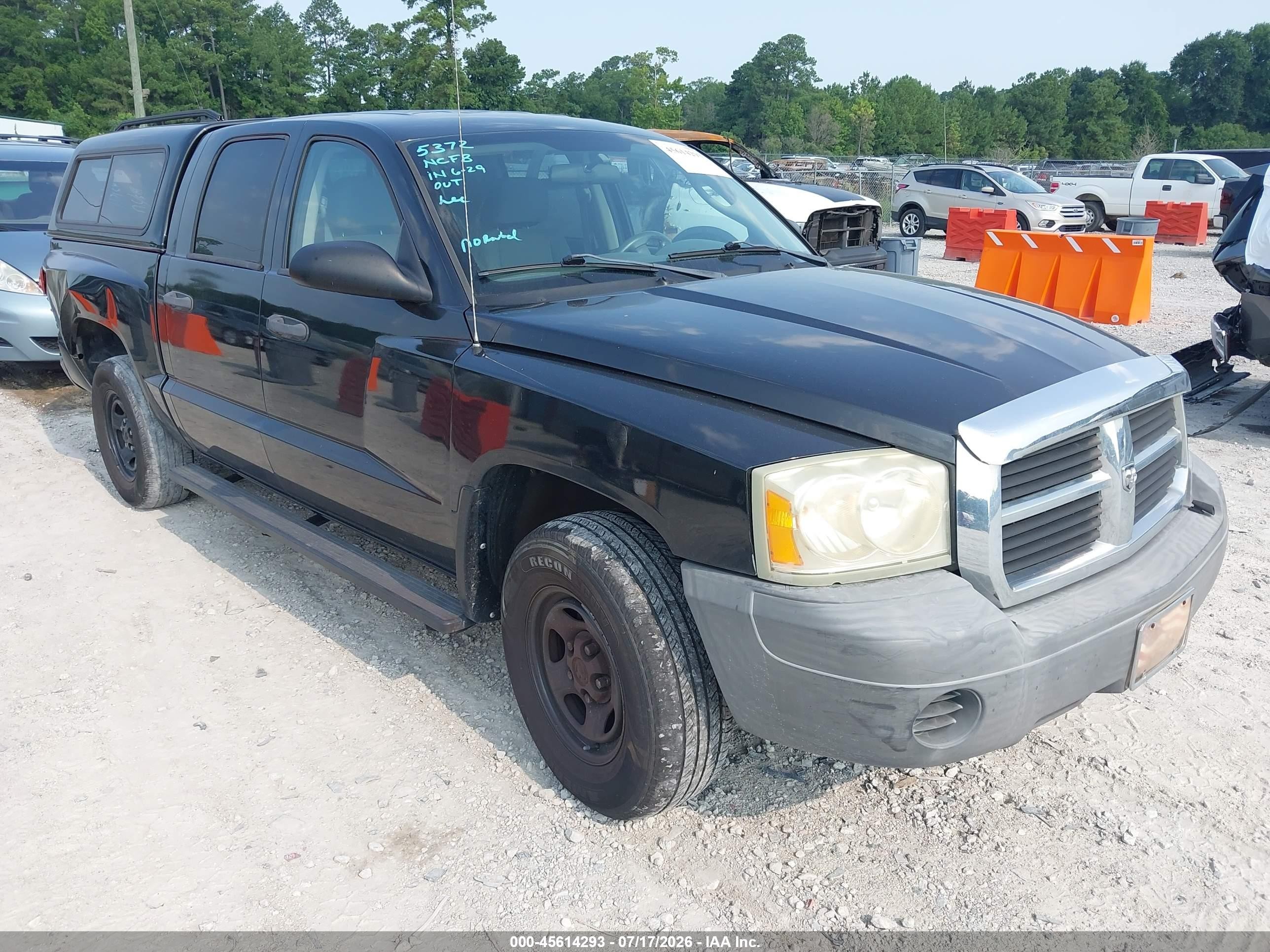 2007 Dodge Dakota ST, VIN 1D7HE28K57S218669 — Зад