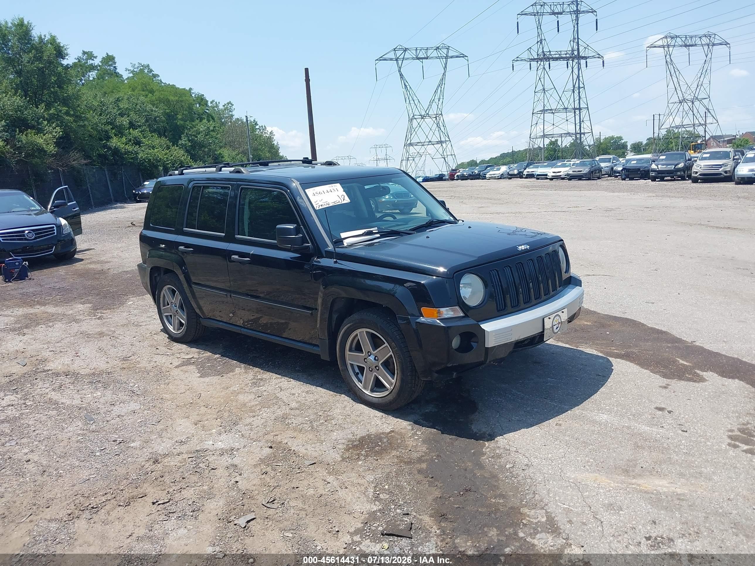 2007 Jeep Patriot Limited, VIN 1J8FF48W97D365104 — Front end
