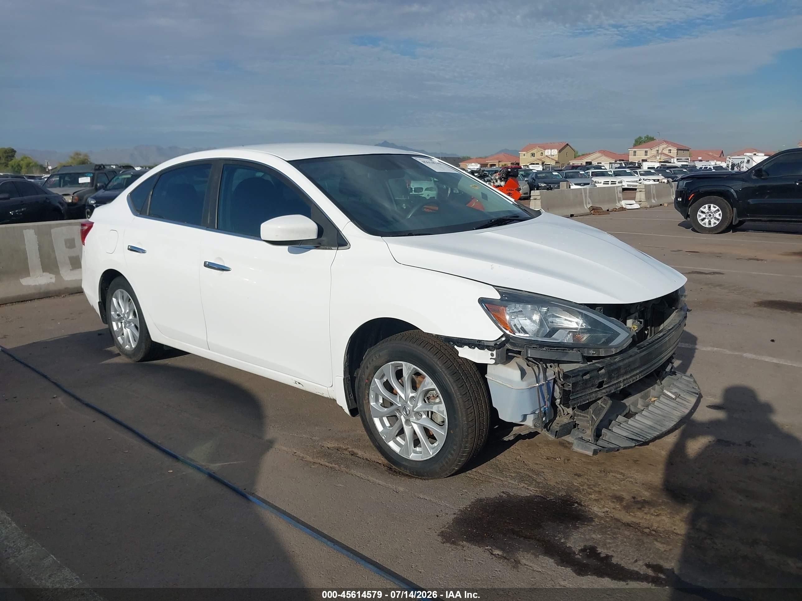 2019 Nissan Sentra SR, VIN 3N1AB7AP8KY335537 — Front end