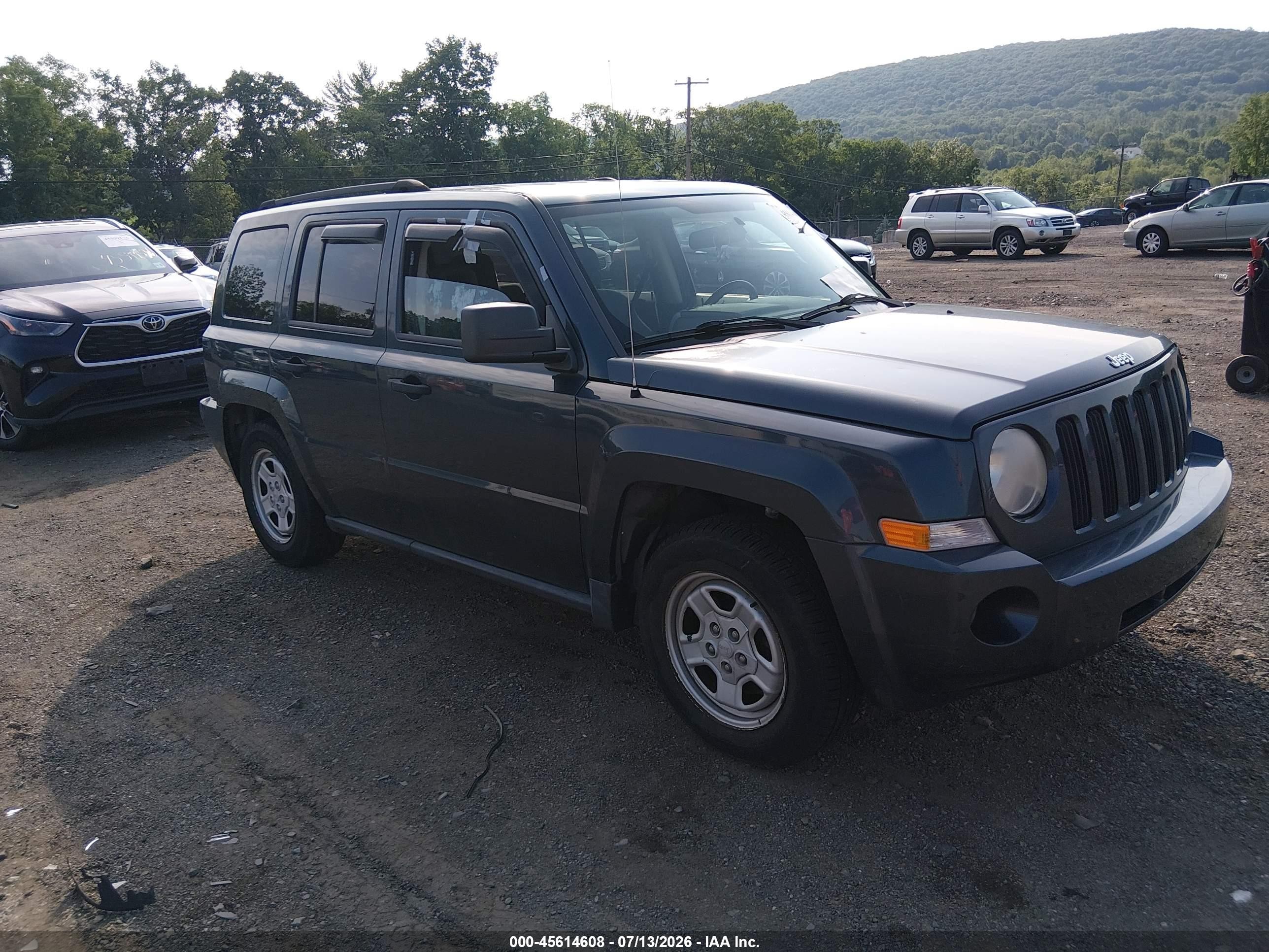 2007 Jeep Patriot Sport, VIN 1J8FF28W27D340145 — Normal wear