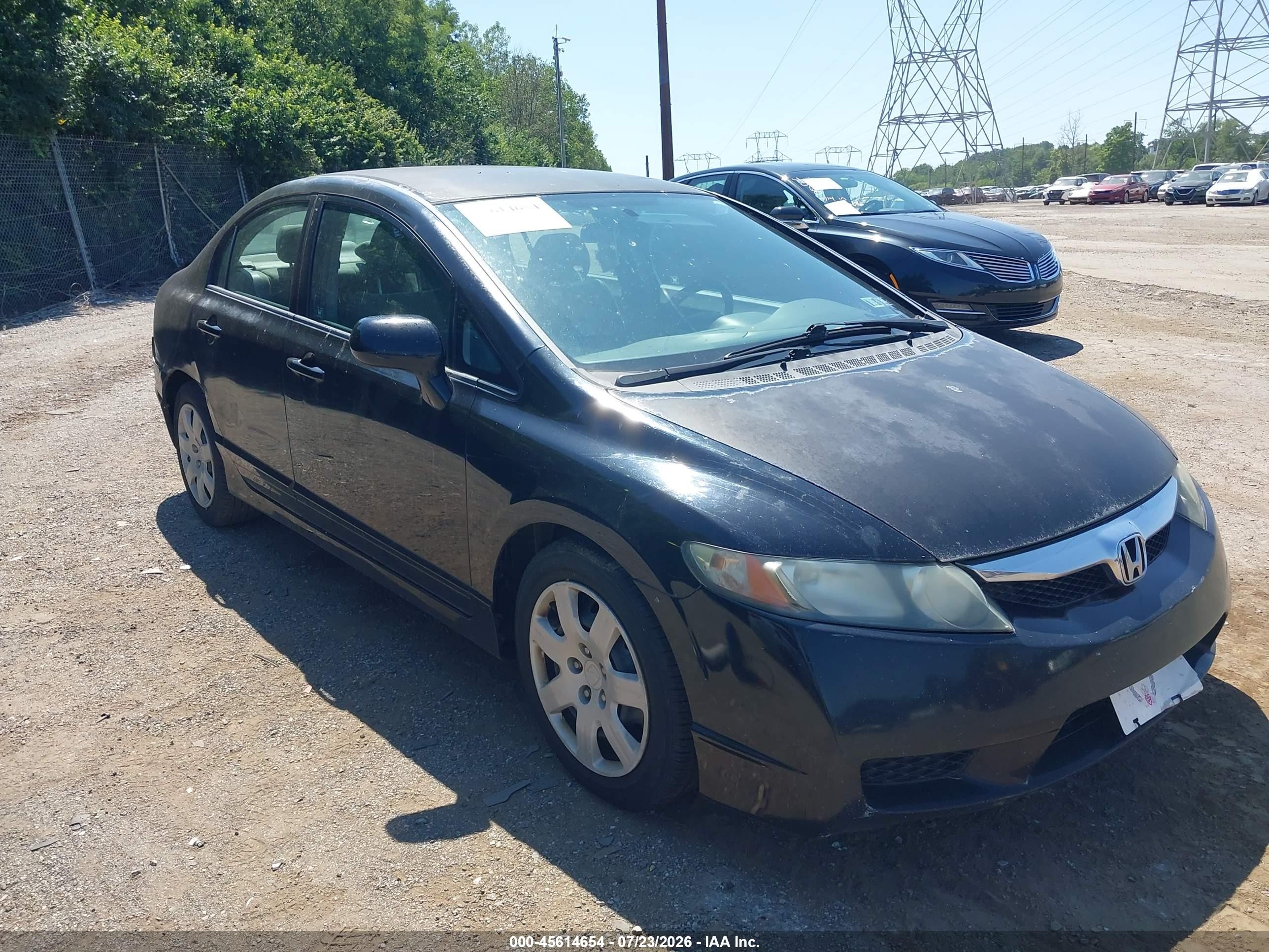 2011 Honda Civic LX, VIN 2HGFA1F55BH507041 — Normal wear