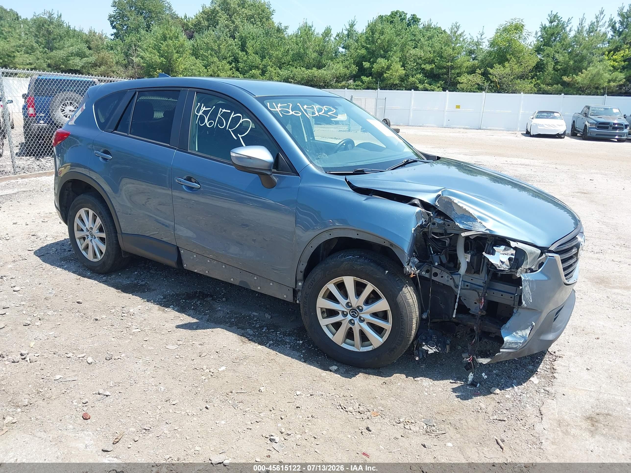 2016 Mazda CX-5 Touring, VIN JM3KE4CY7G0780907 — Перед