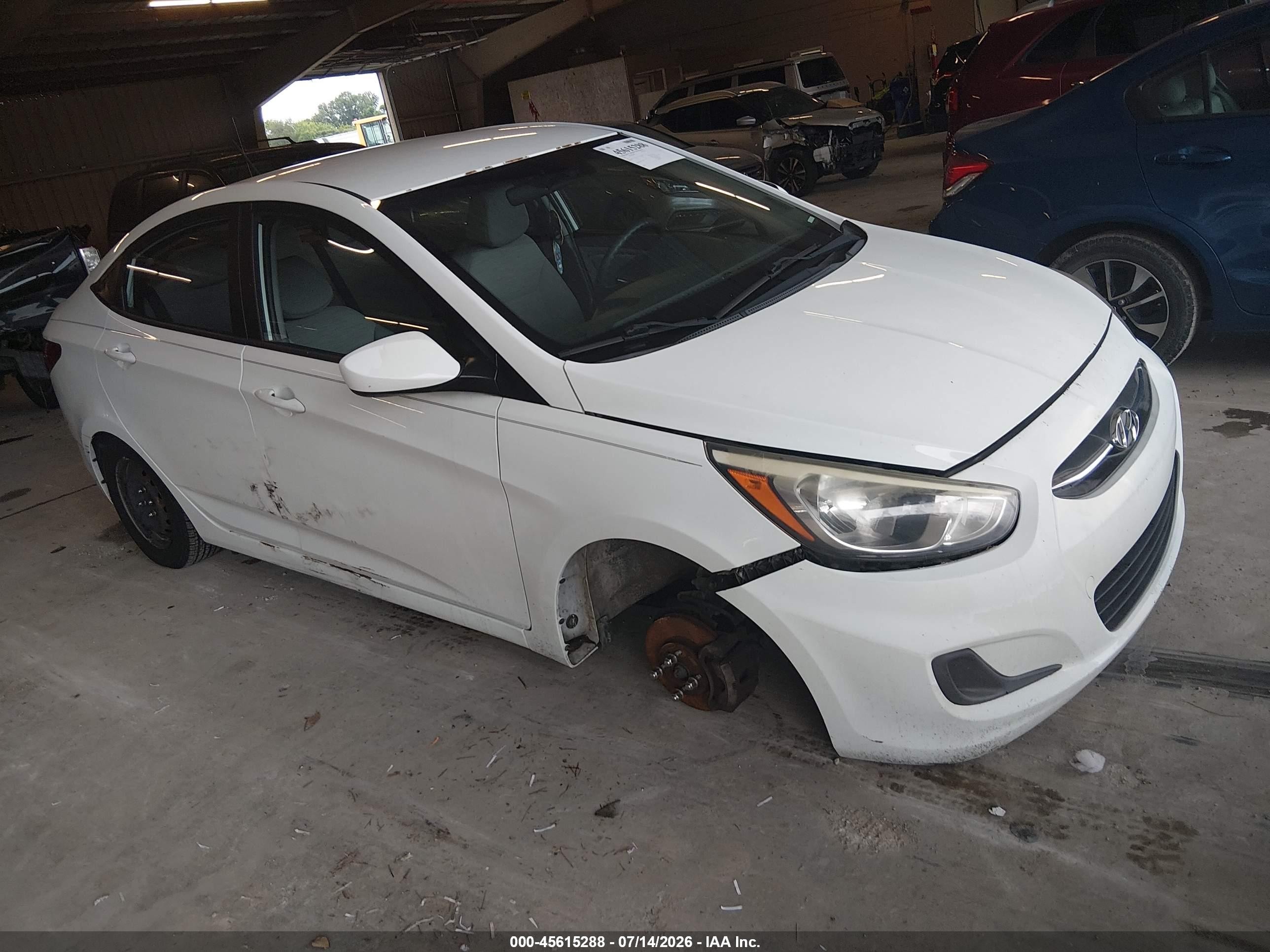 2015 Hyundai Accent GLS, VIN KMHCT4AE0FU880216 — Side