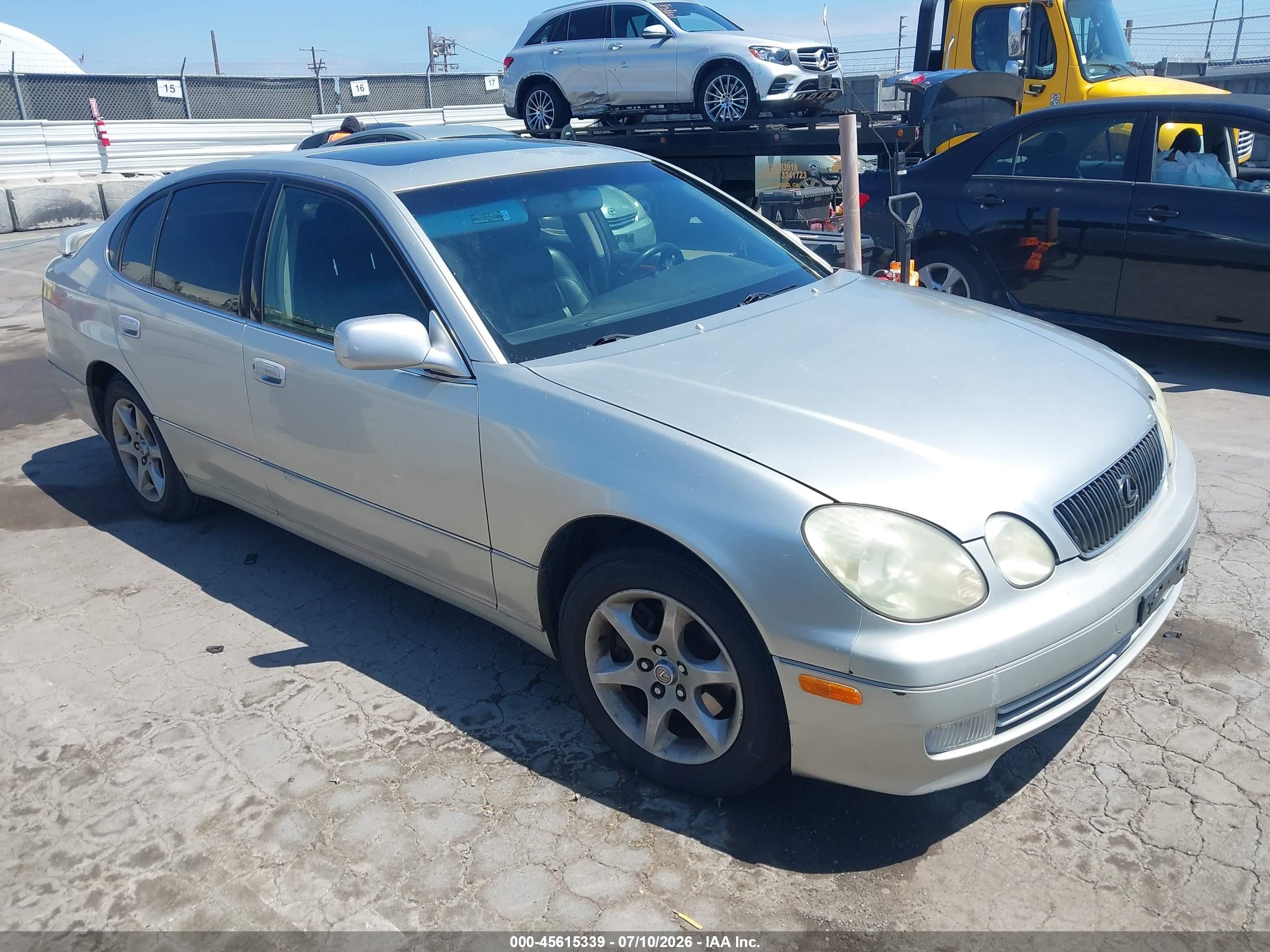 2002 Lexus GS 300, VIN JT8BD69S520156458 — Front end
