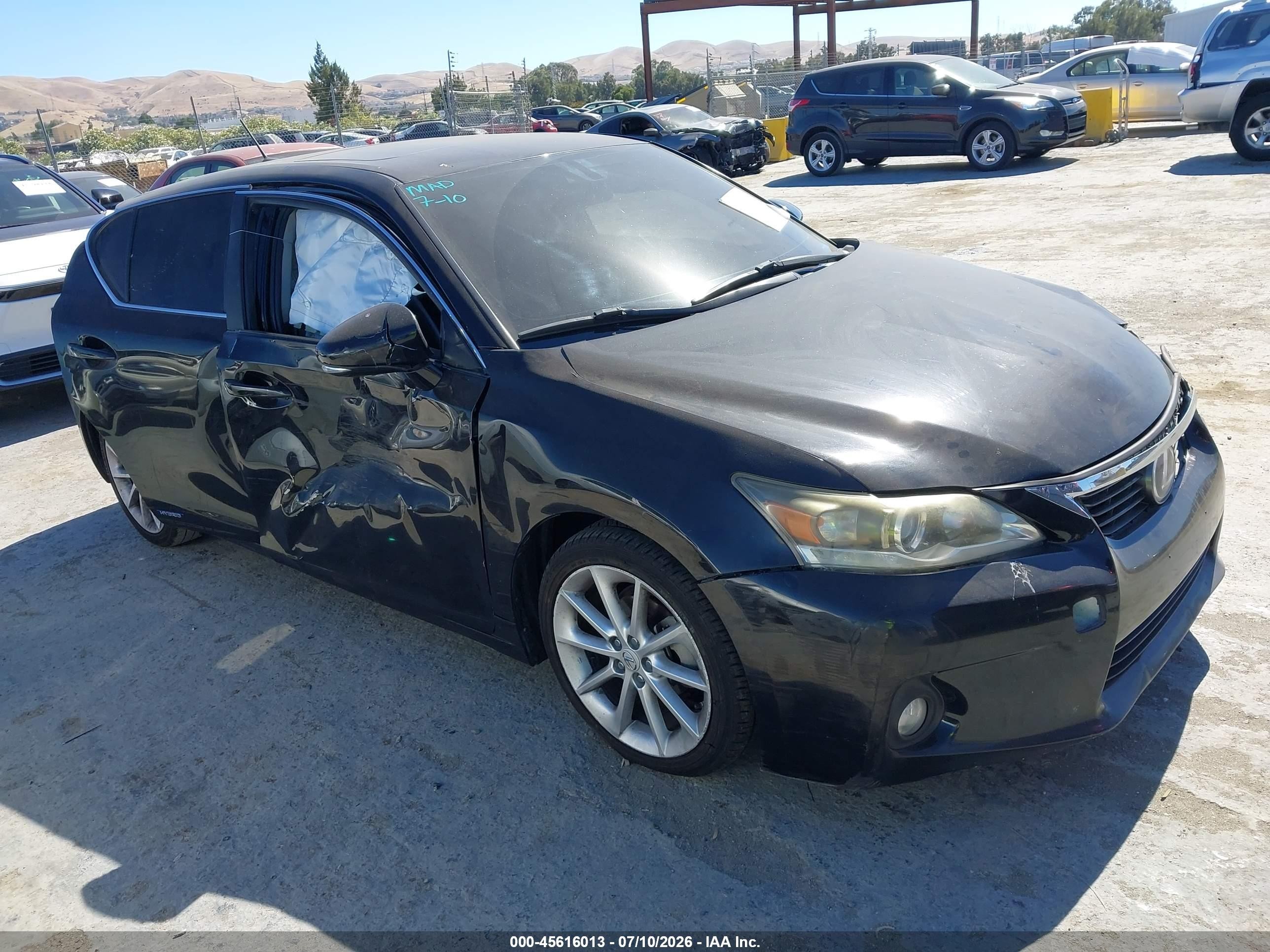 2012 Lexus CT 200h Premium, VIN JTHKD5BH7C2058403 — Normal wear