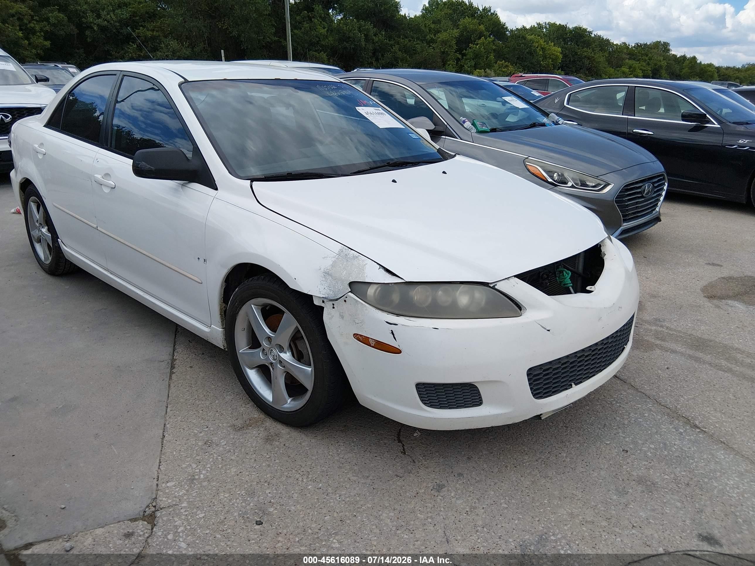 2008 Mazda 6 i Touring, VIN 1YVHP80C485M47088 — Front end