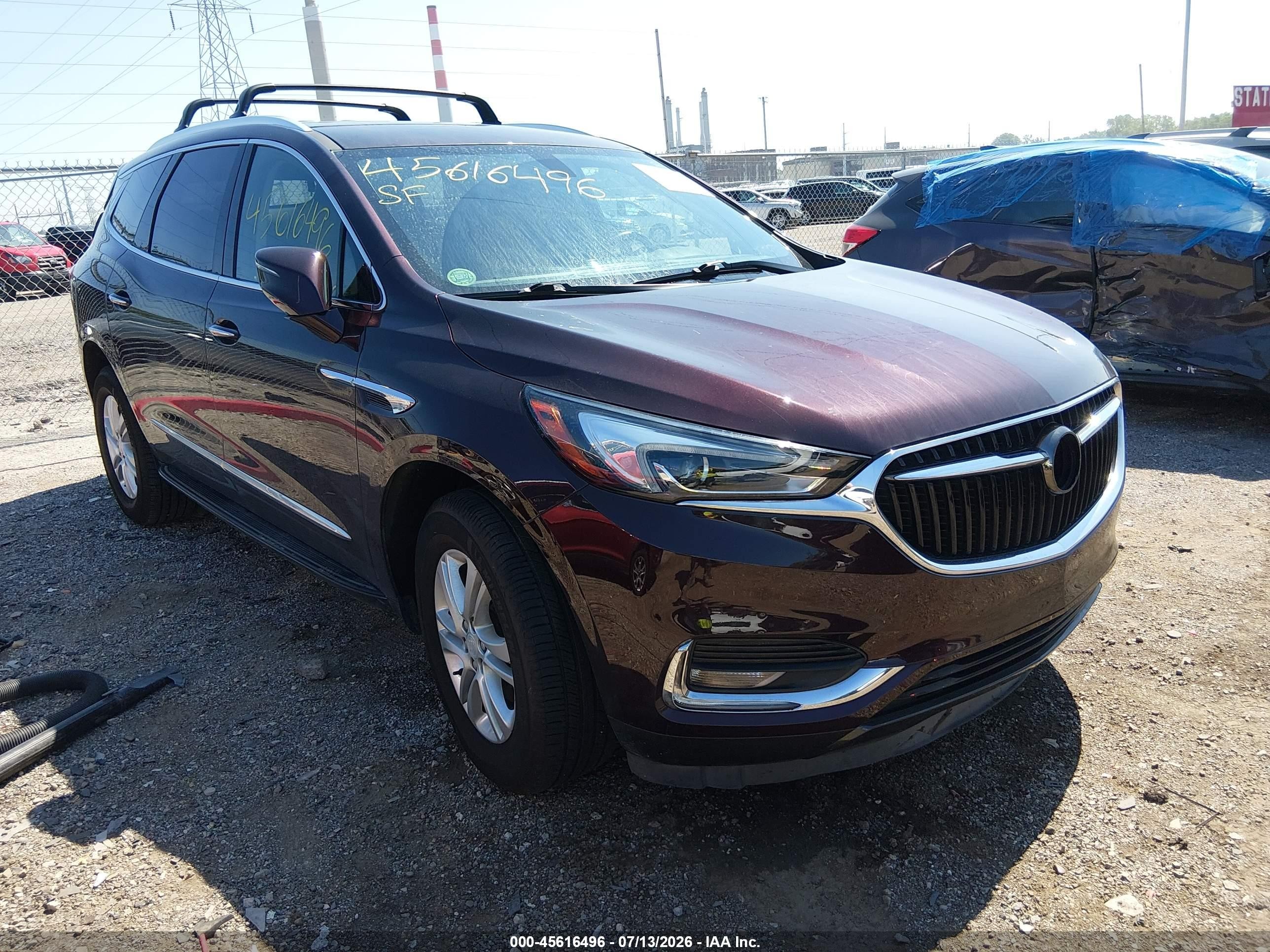 2019 Buick Enclave Essence, VIN 5GAEVAKW3KJ213862 — Зад