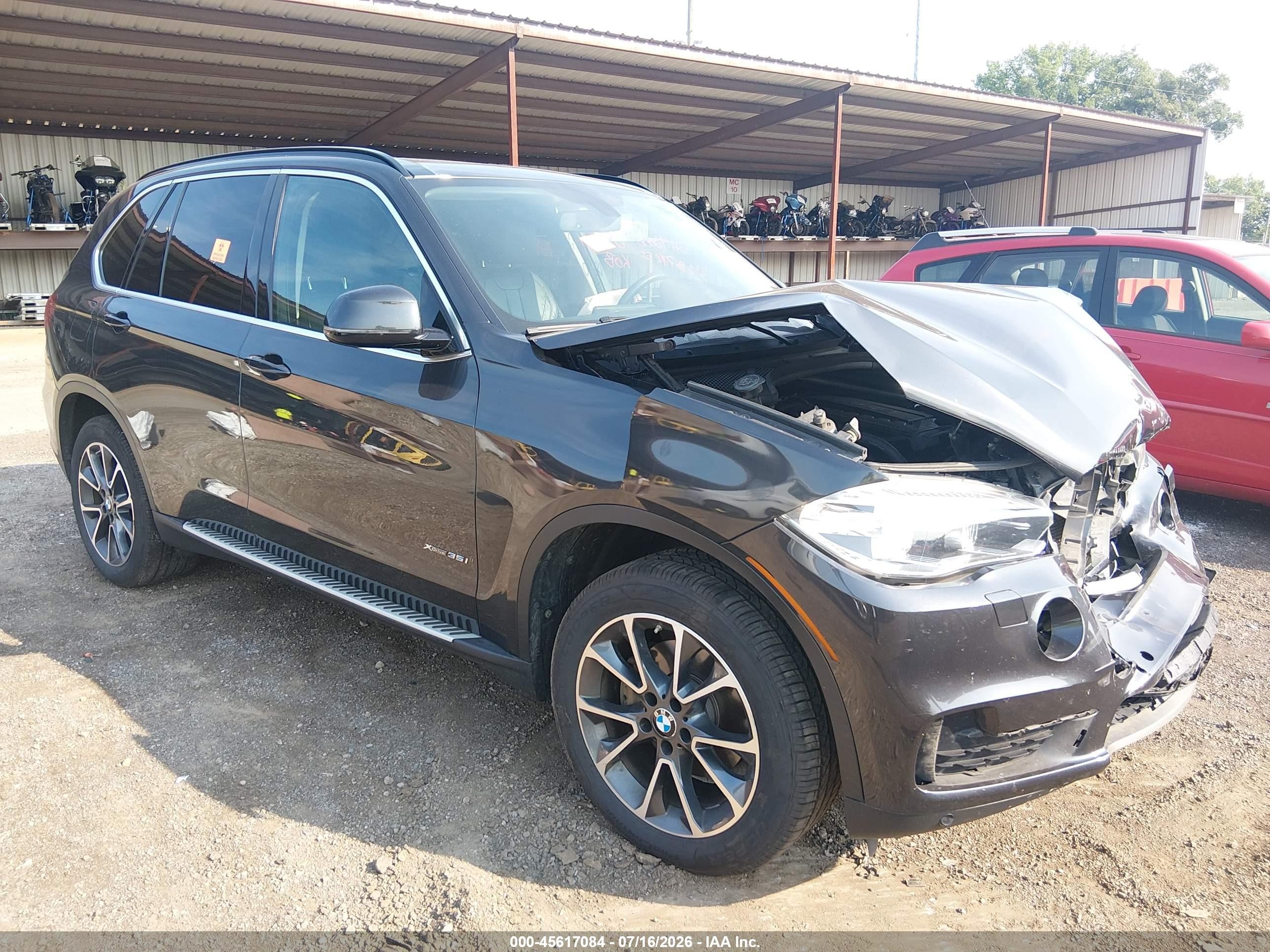 2015 BMW X5 xDrive35i, VIN 5UXKR0C55F0K67468 — Front end
