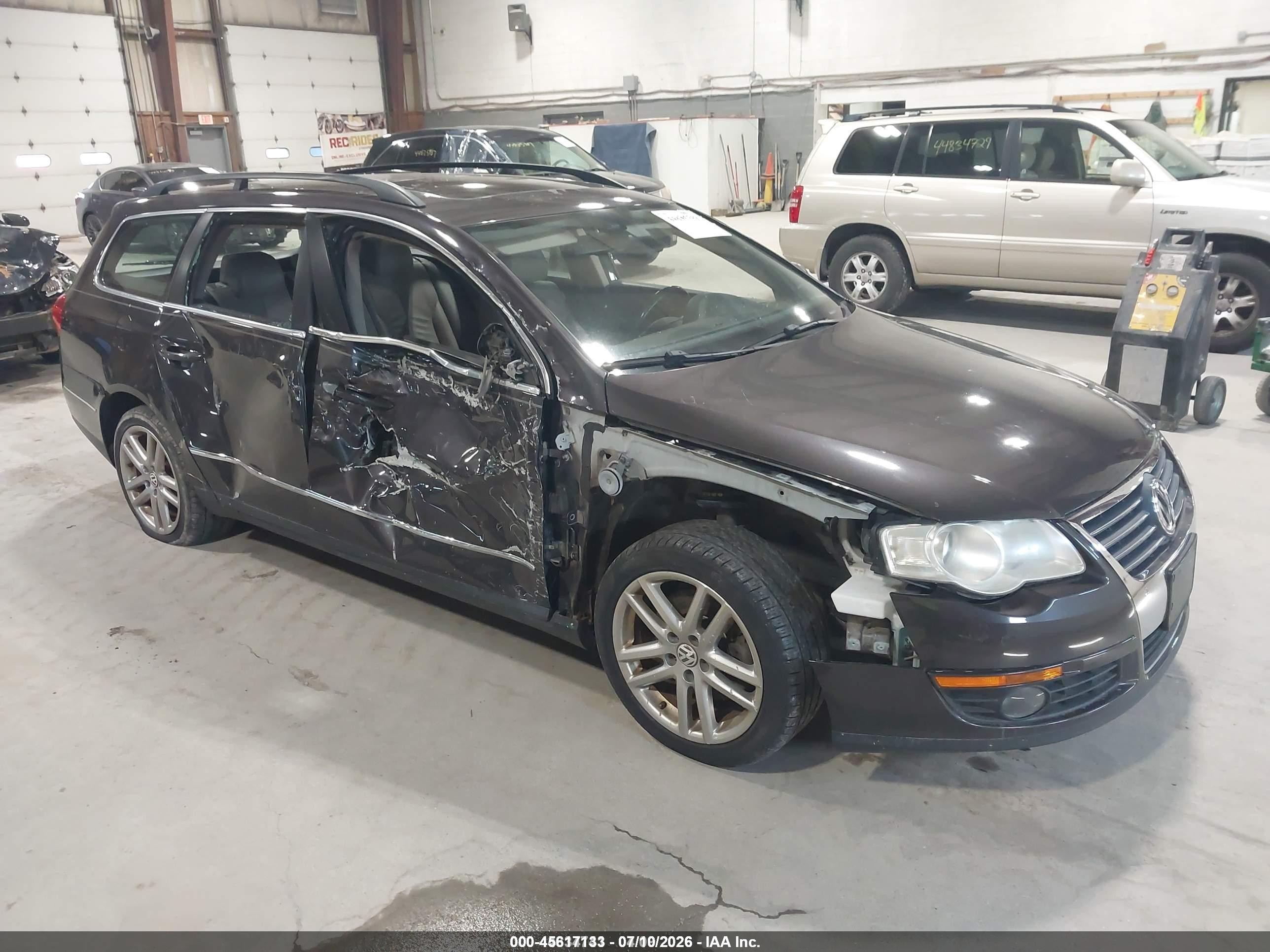 2008 Volkswagen Passat Lux, VIN WVWTK73C28E010517 — По всему кузову