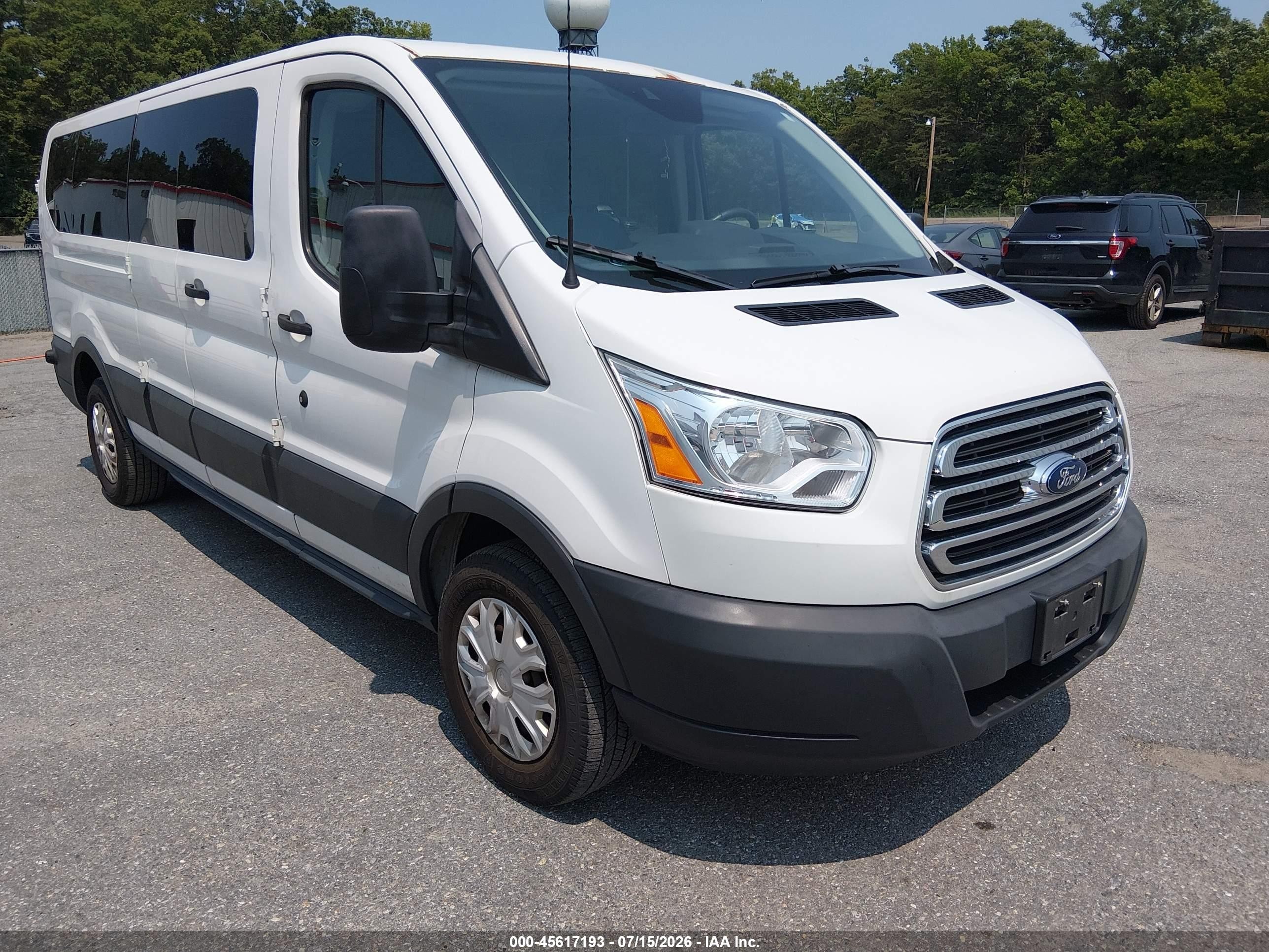2015 Ford Transit XLT, VIN 1FBZX2ZM4FKB27825 — Normal wear