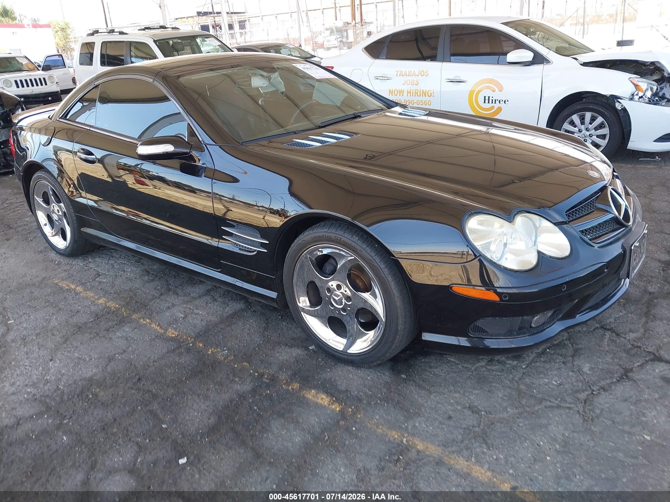 2006 Mercedes-Benz SL 500, VIN WDBSK75F96F110834 — Side