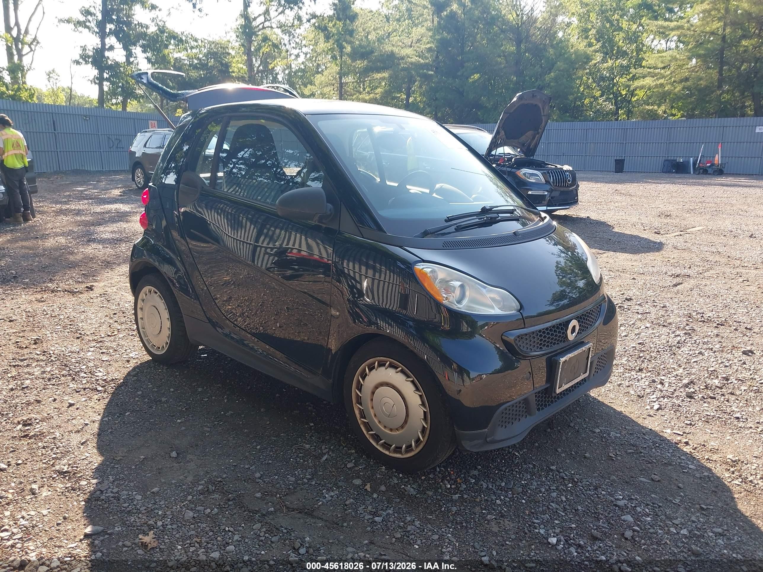 2015 Smart fortwo Pure, VIN WMEEJ3BA5FK817554 — Normal wear